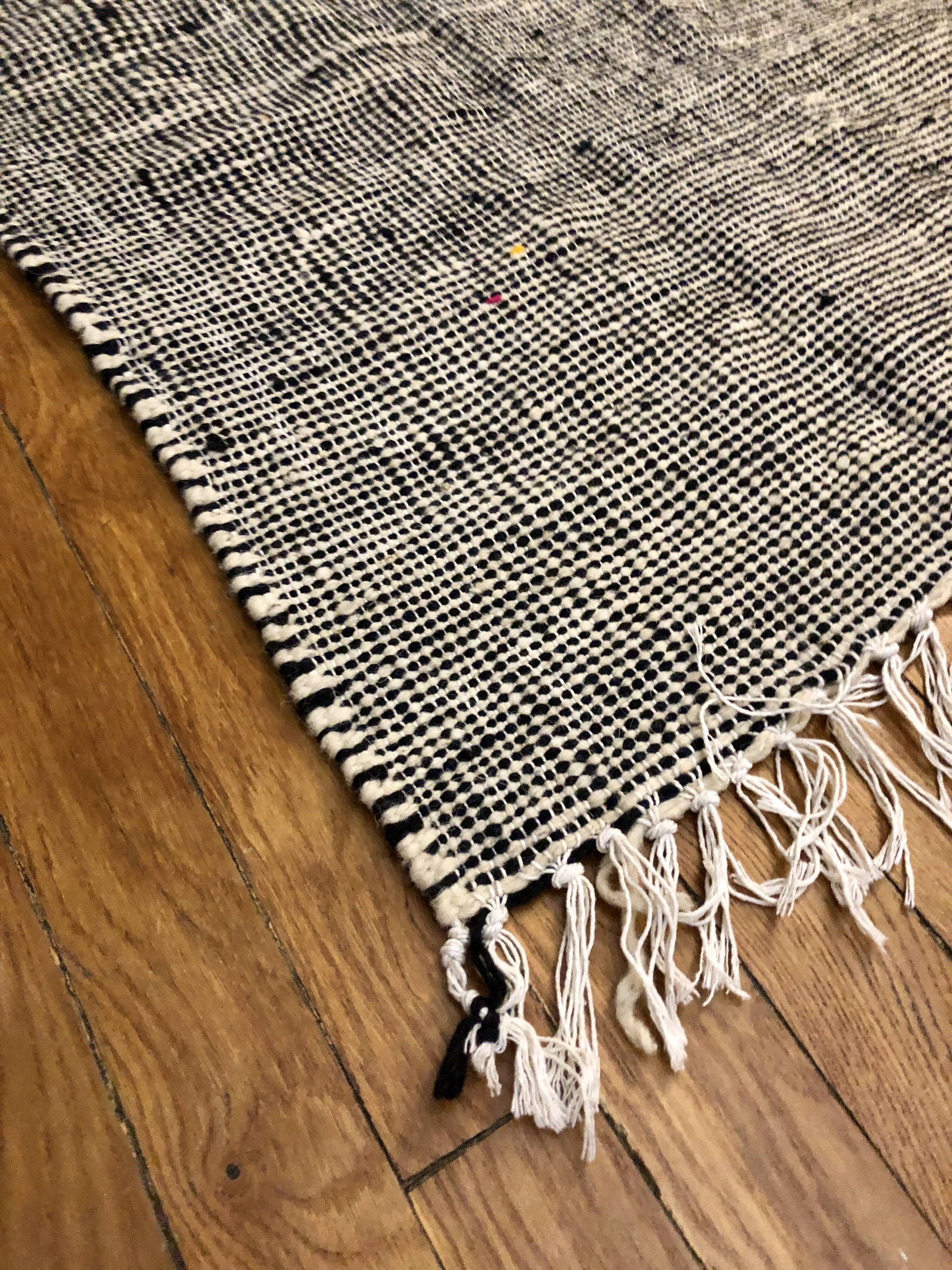 Carpet kilim zanafi black and white100x114cm