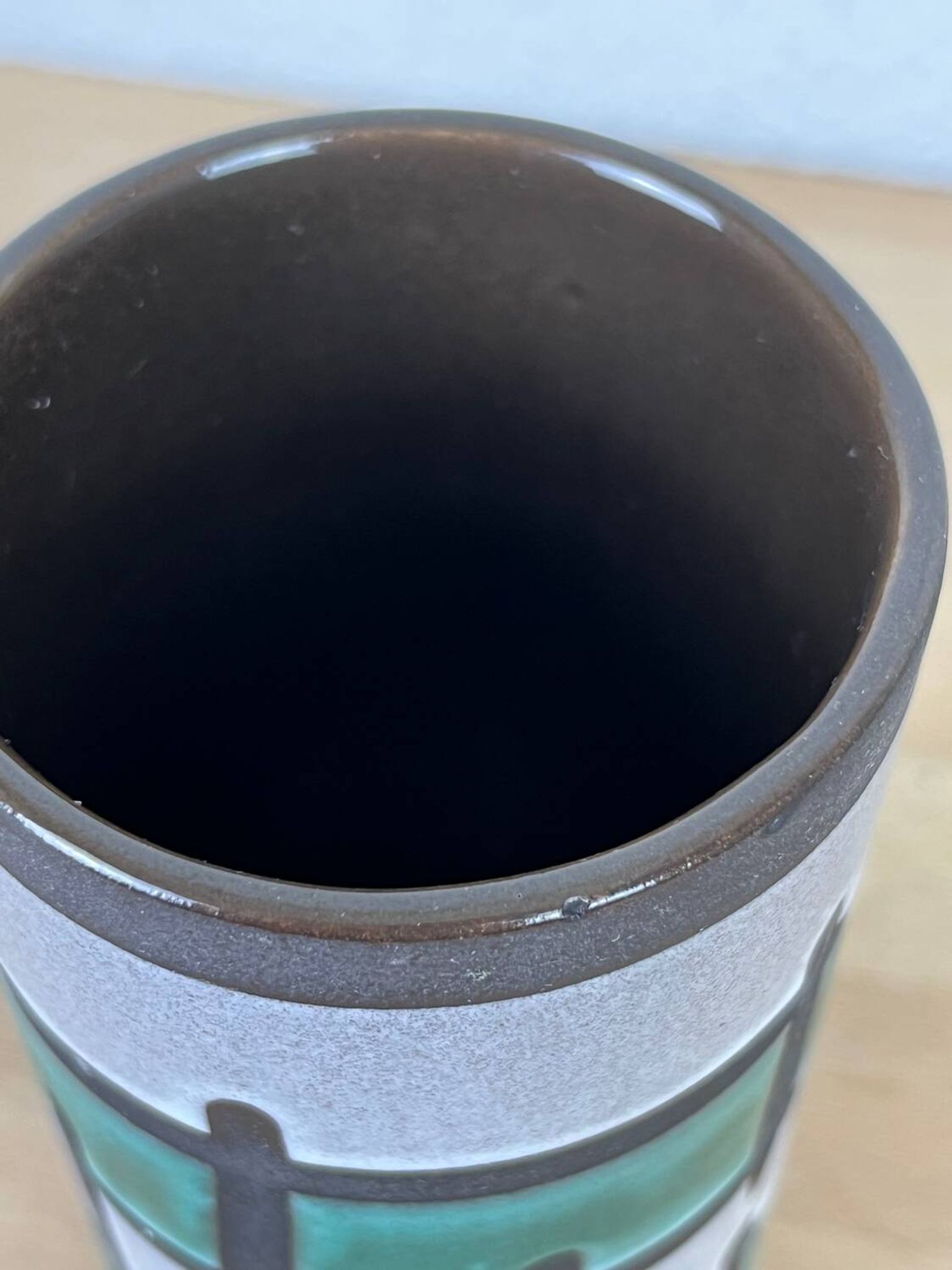 Vintage 1960s roll vase