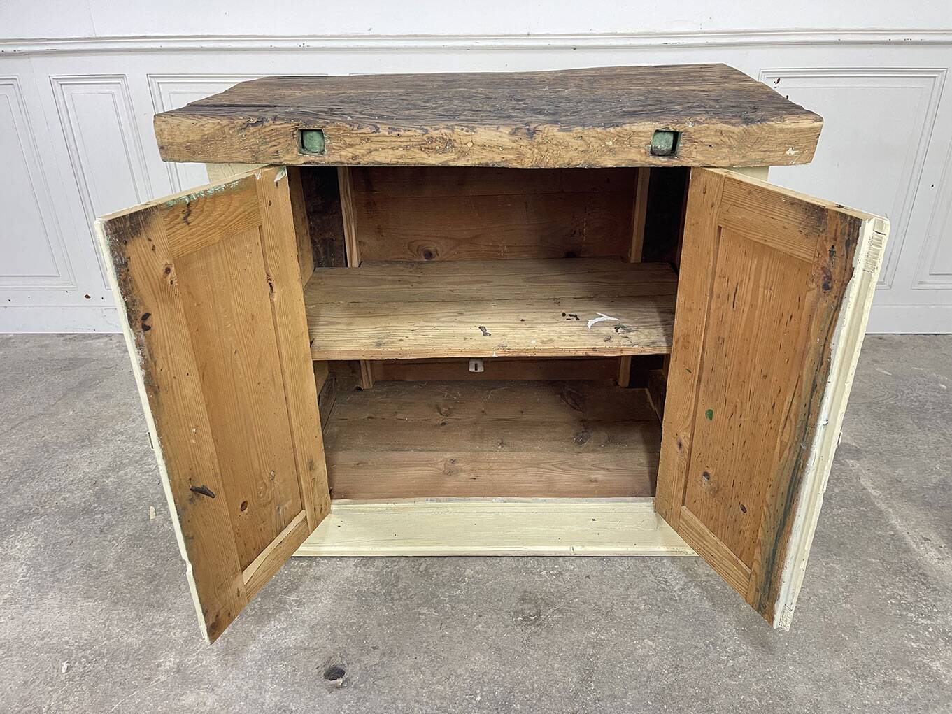 Small workbench 1900 light beige patina