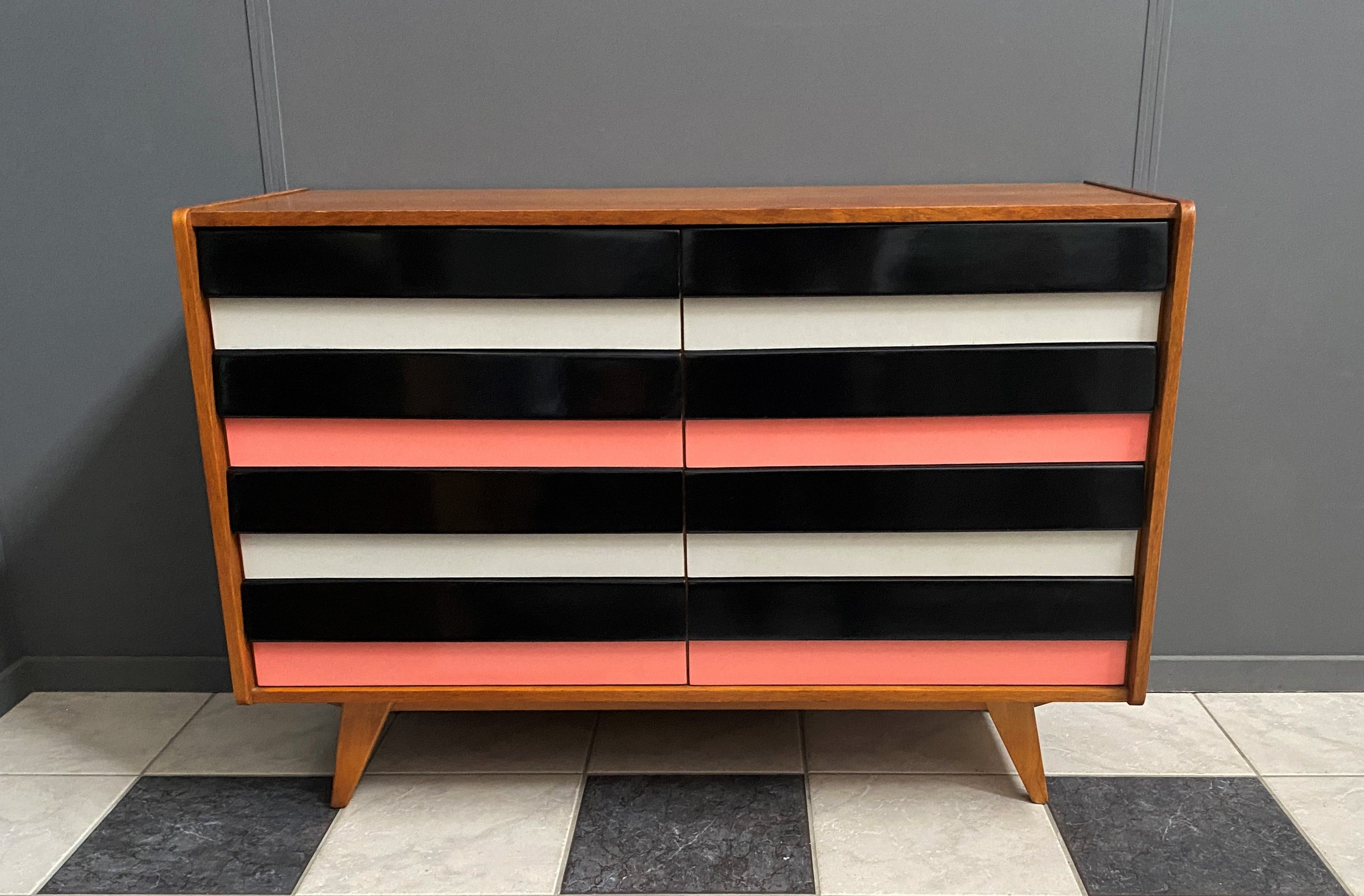 Jiri jiroutek sideboard U-450 pink 8-drawers 1960s Interier Praha