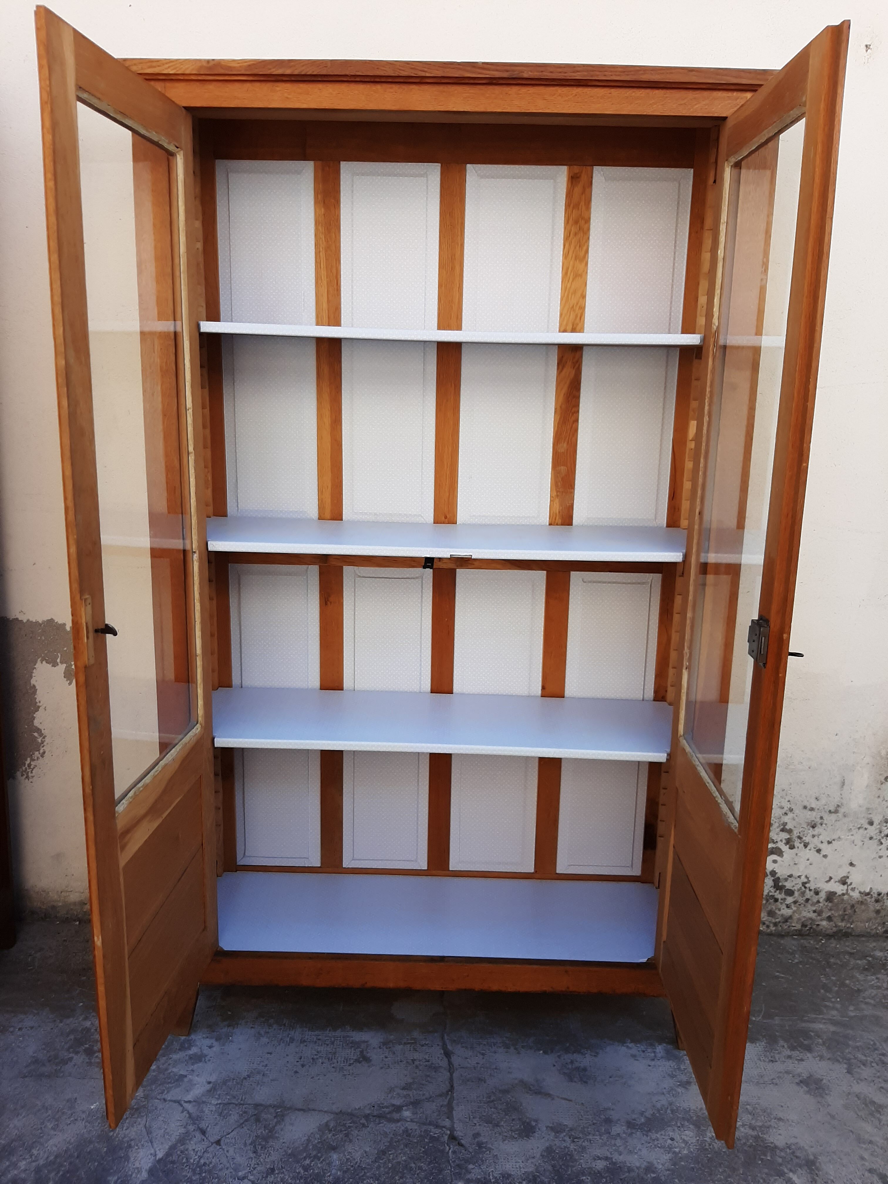 Ancient parisian oak library