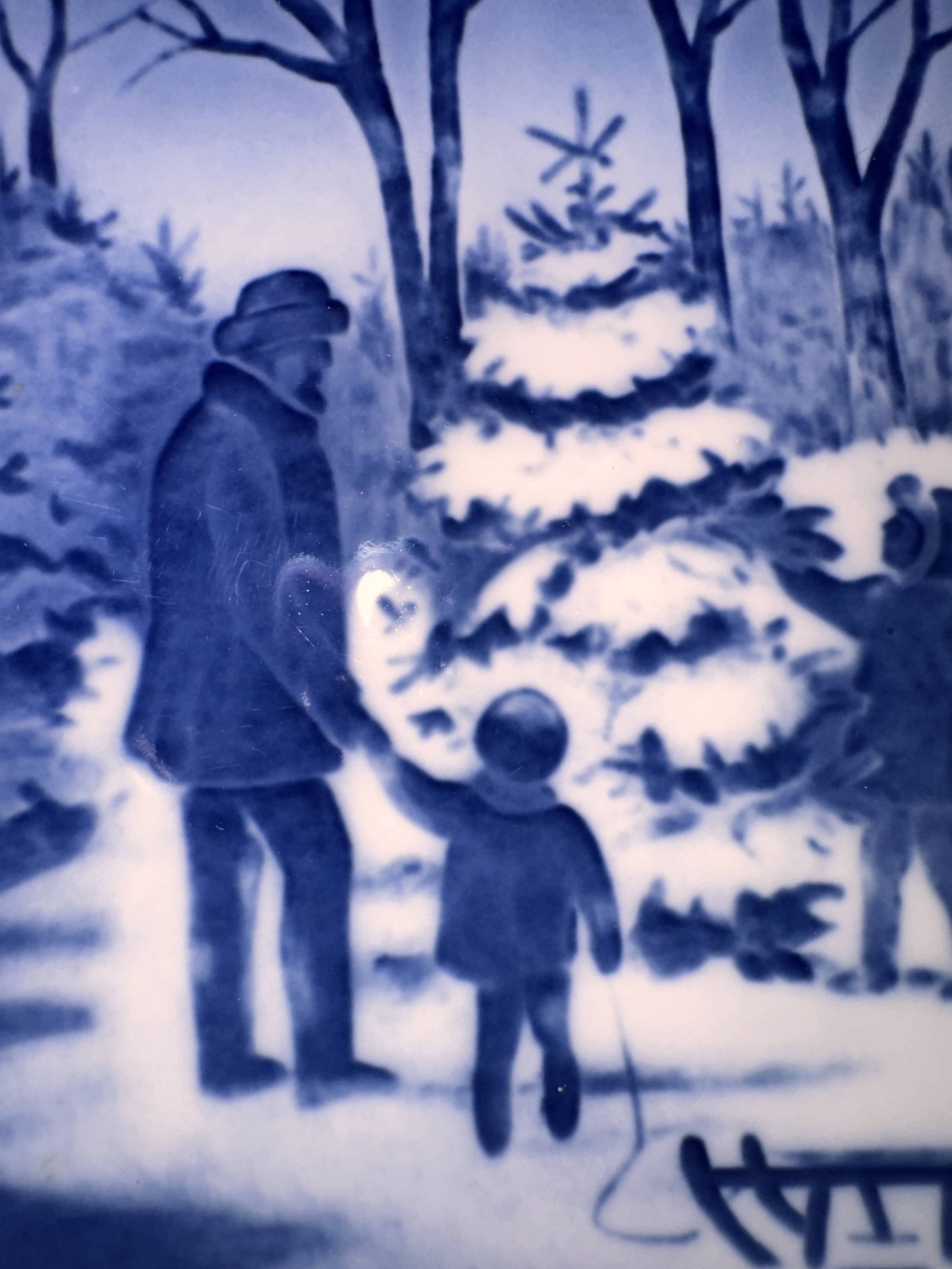 Royal Copenhagen porcelain Christmas plate 1979