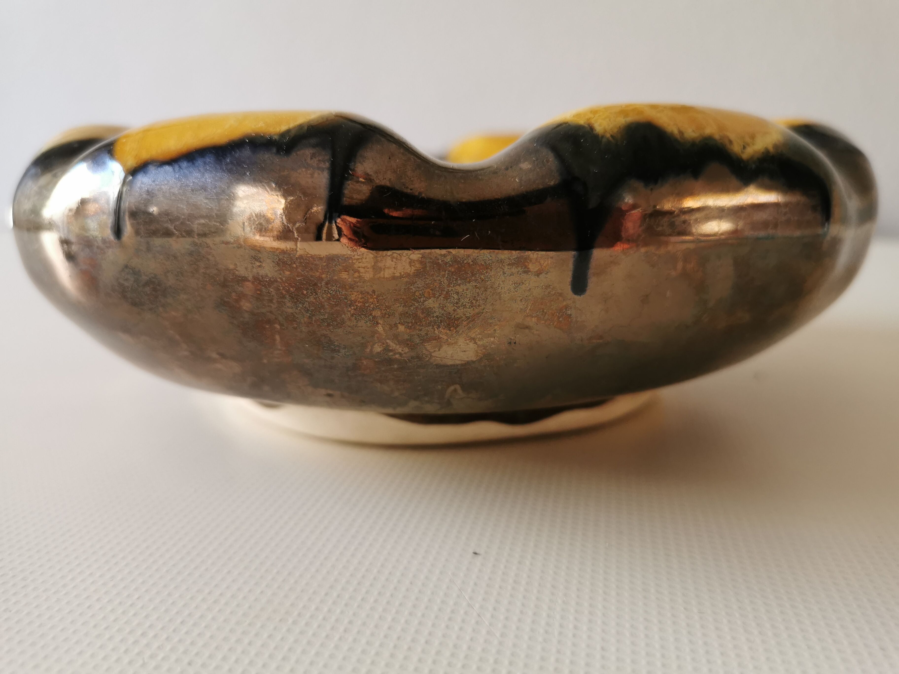 XXL ceramic ashtray in 70