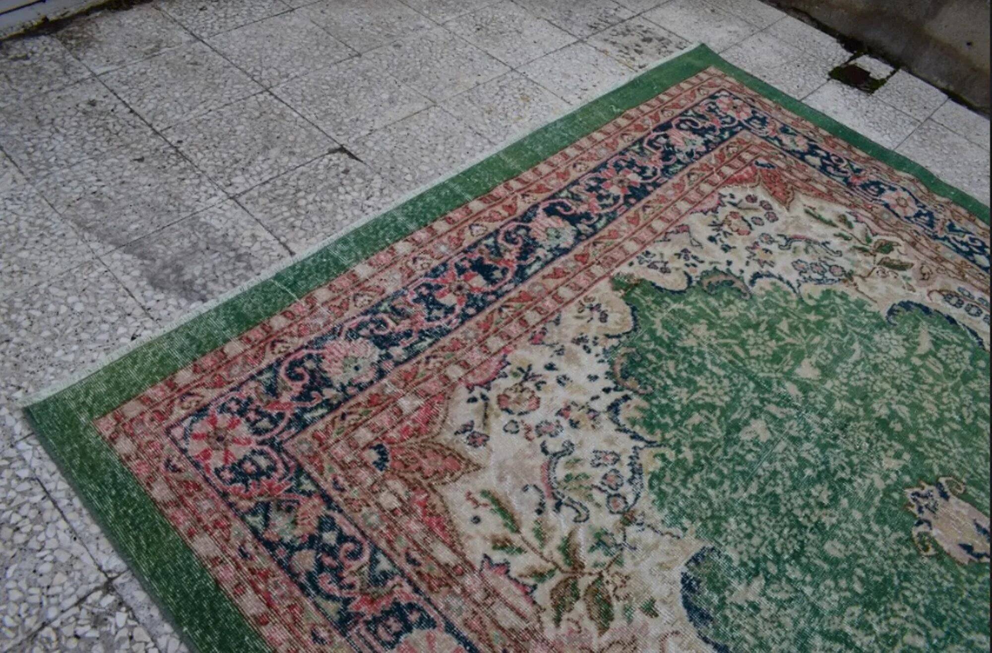Vintage Turkish Oushak rug 210x342 cm
