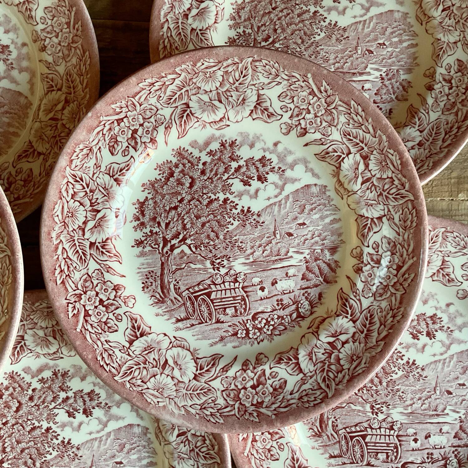 7 EIT England dessert plates