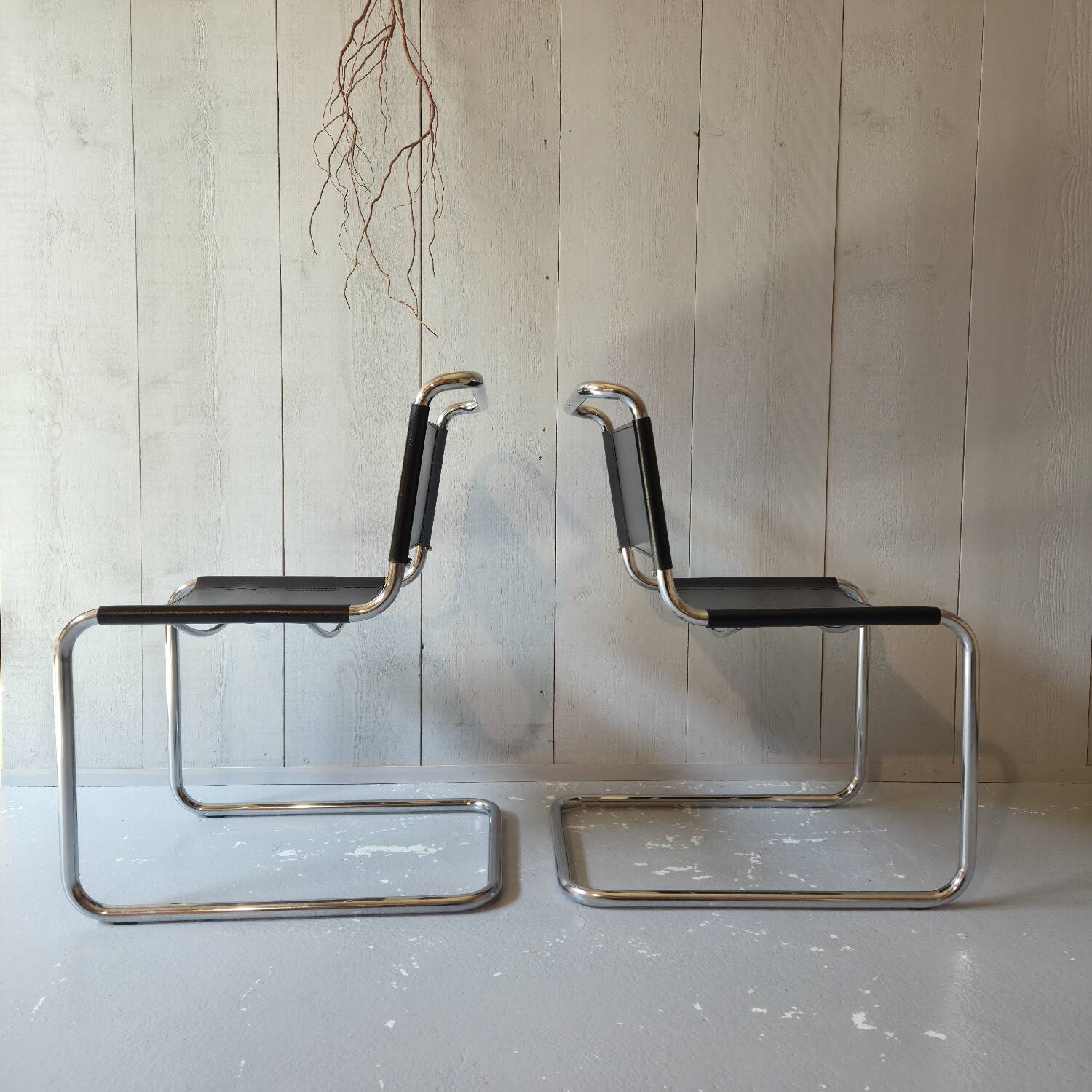 Bauhaus cantilever chairs
