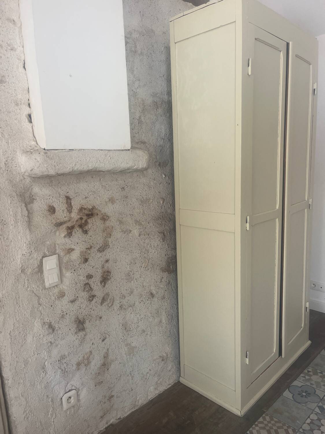 Wardrobe, linen cupboard