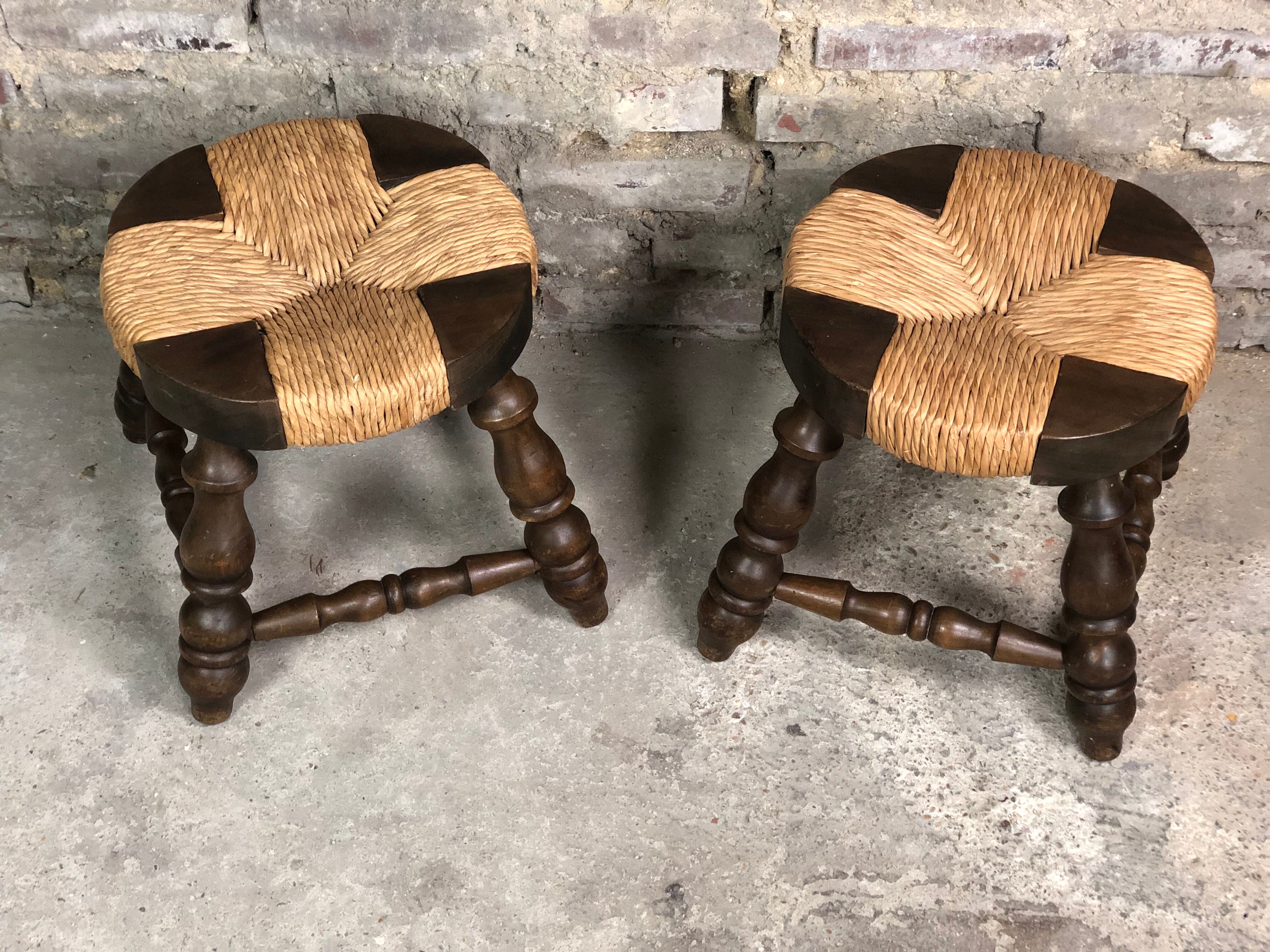 Set of 2 stools in wood and woven straw vintage 1960