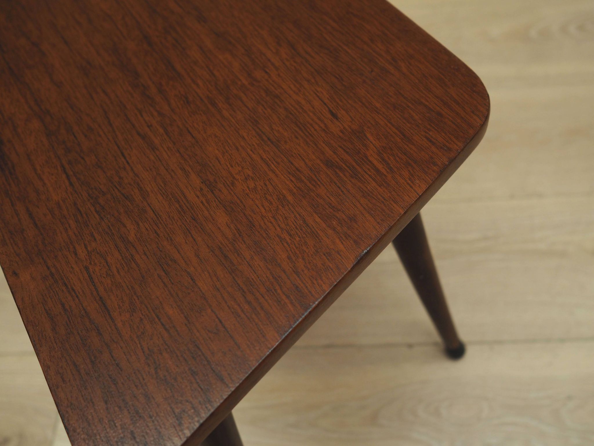 Tabouret en teck, design danois, années 1970, production : Danemark