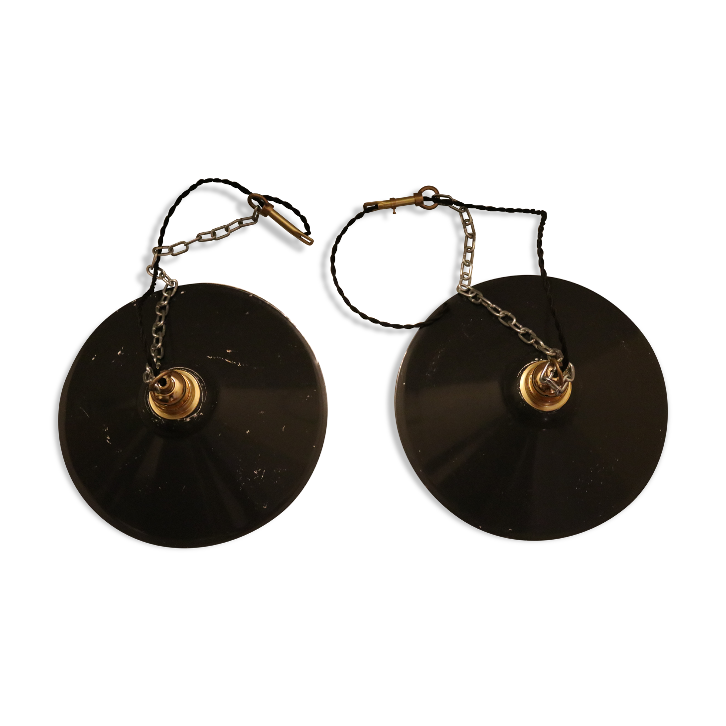 Batch of two industrial hanging lamps