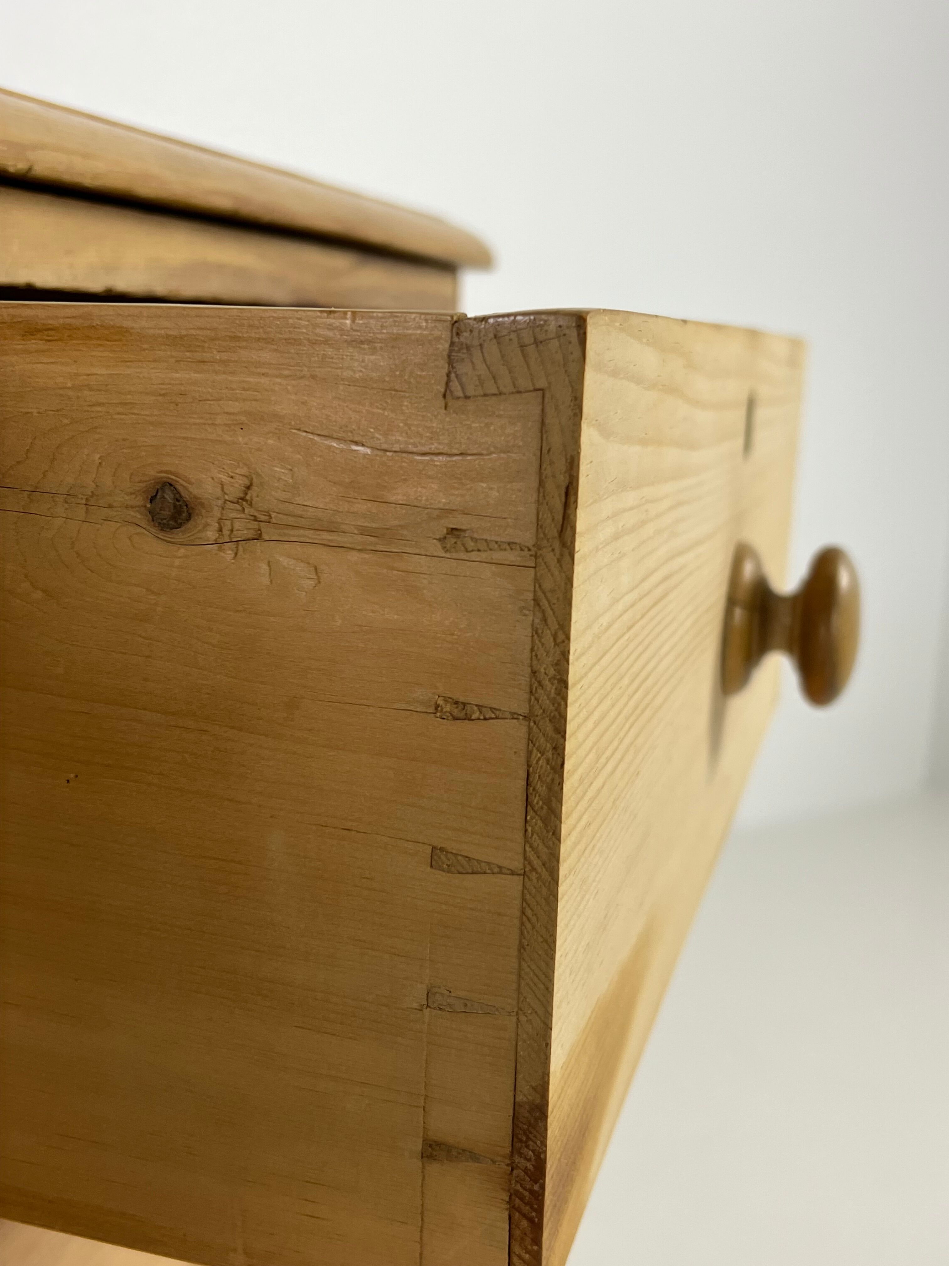 English chest of drawers pine wood