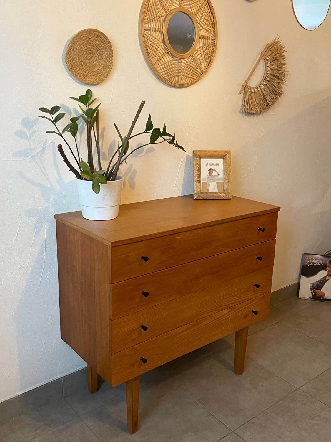 Vintage oak chest of drawers