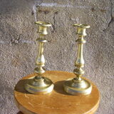 Paire de bougeoirs anciens