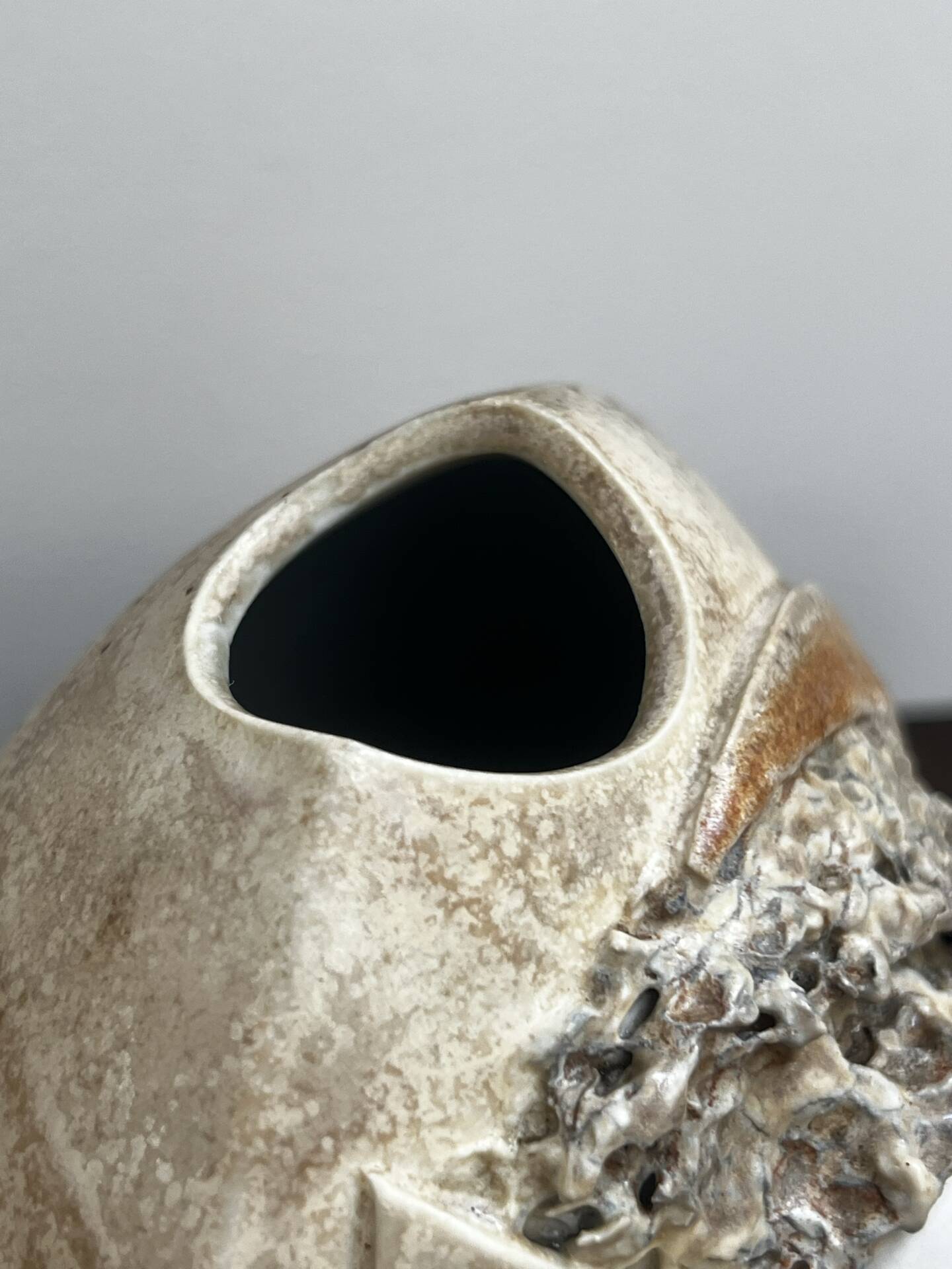 Vase moderniste de Alain Fichot/La Margelle