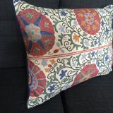 Decorative pillow case in linen and cotton  with suzani prints