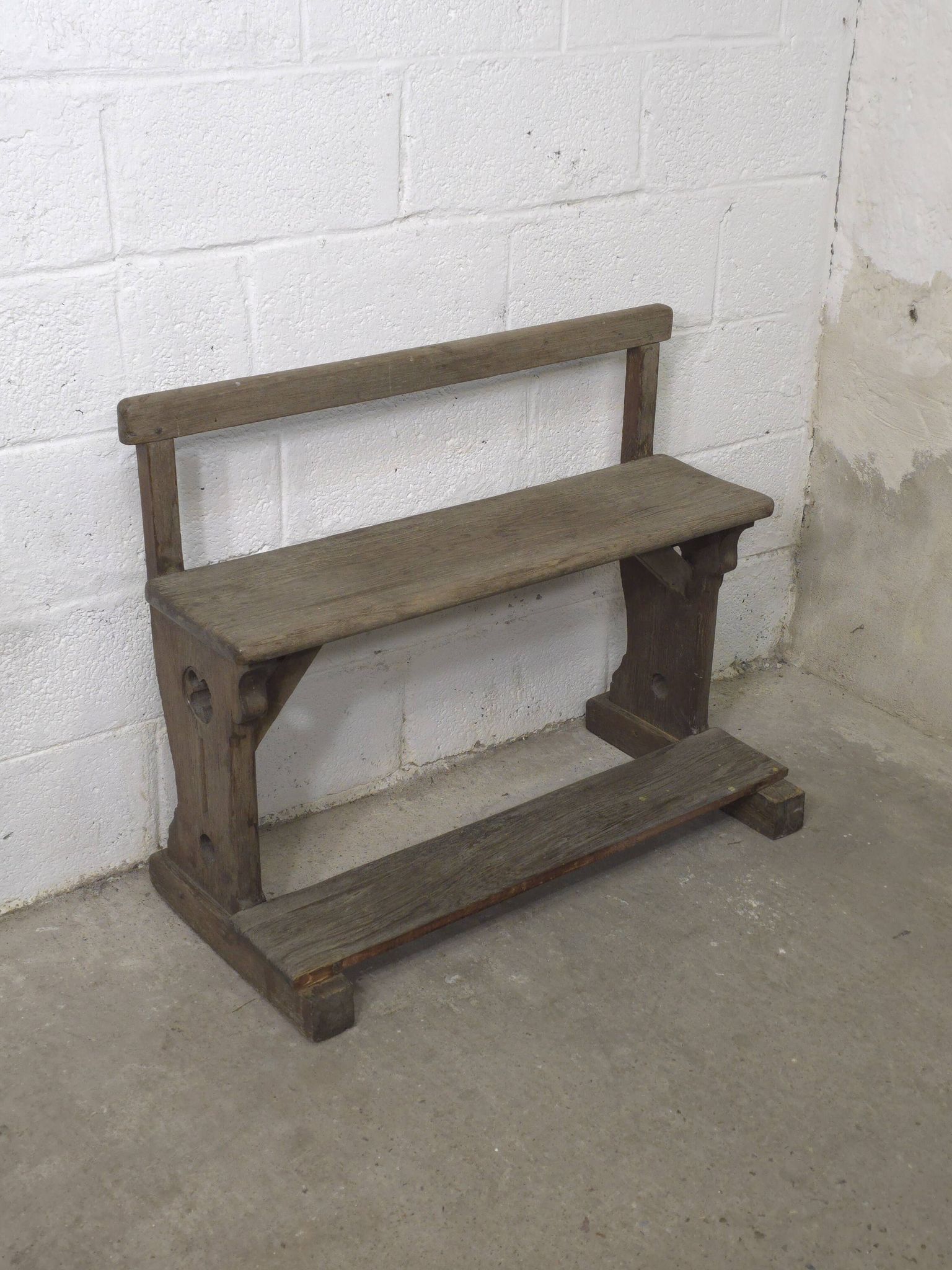 Old school desk from the early 20th century.