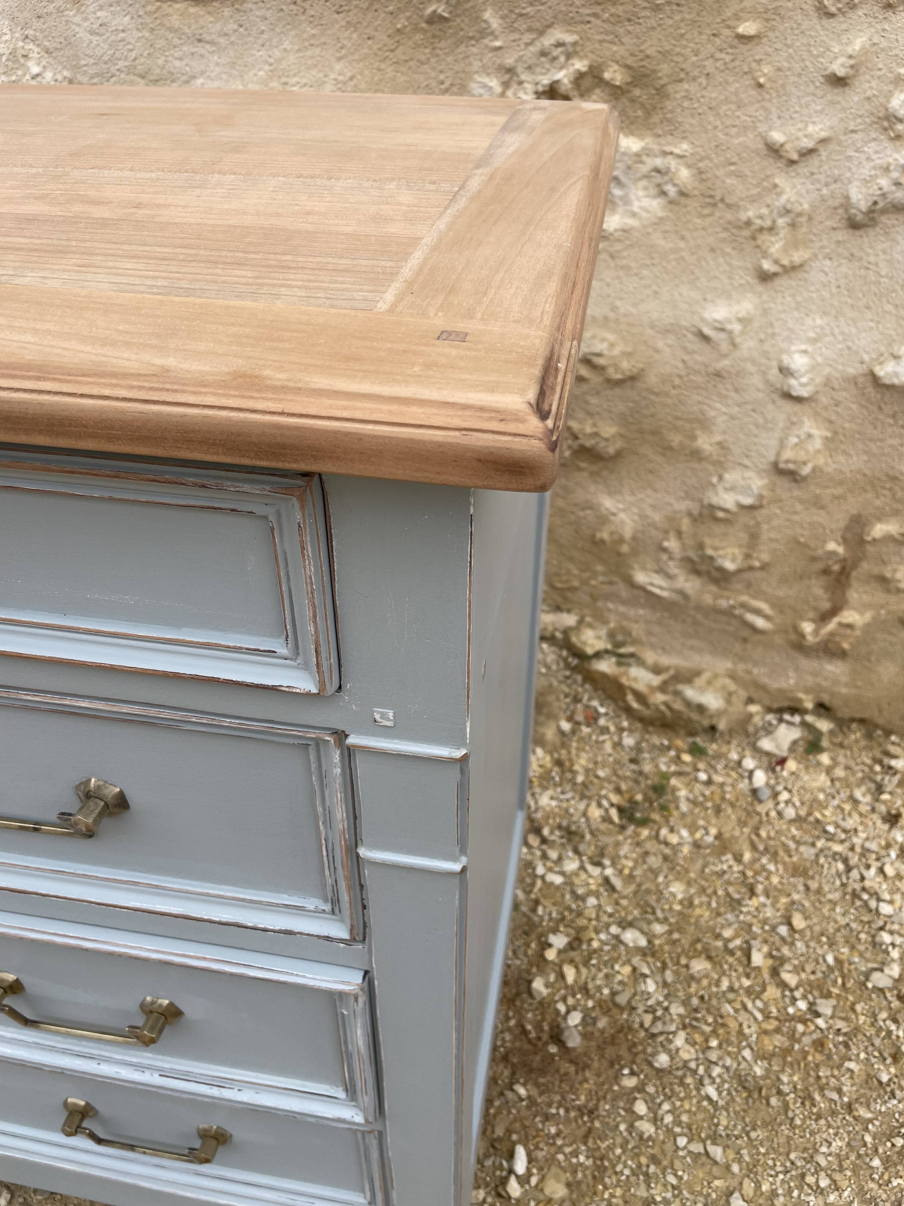Louis XVI style chest of drawers in Versailles gray patinated cherry