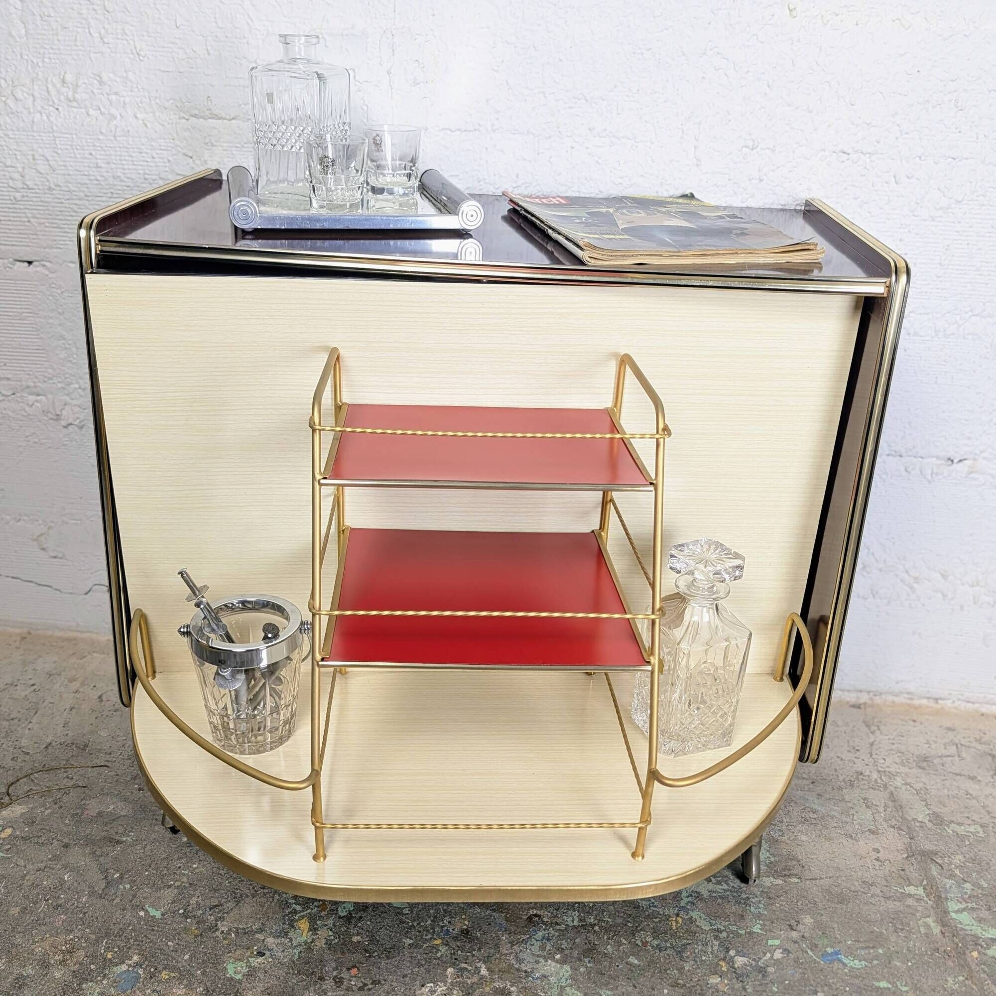 Meuble bar roulant vintage