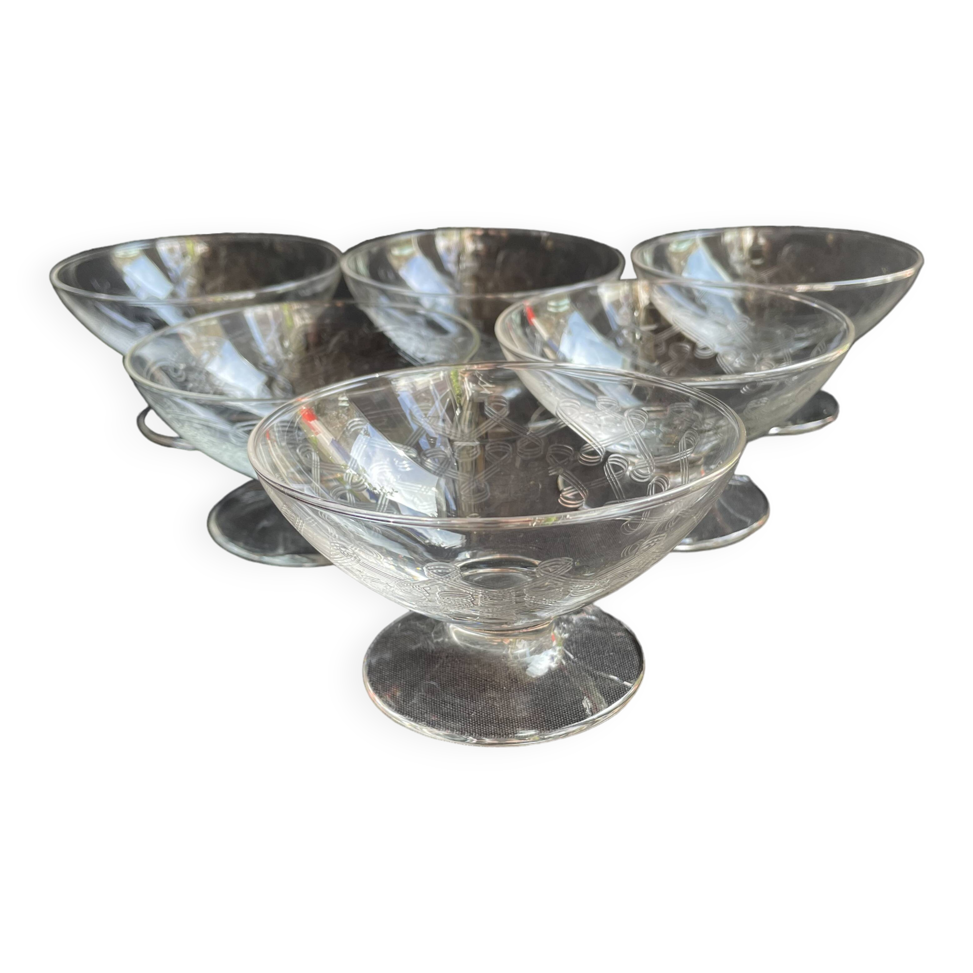 6 champagne glasses – Engraved crystal