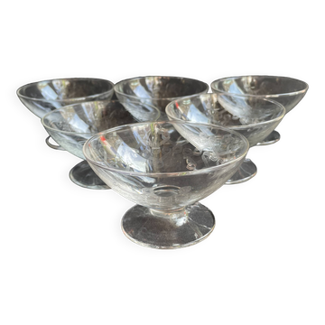 6 coupes à champagne – Cristal gravé