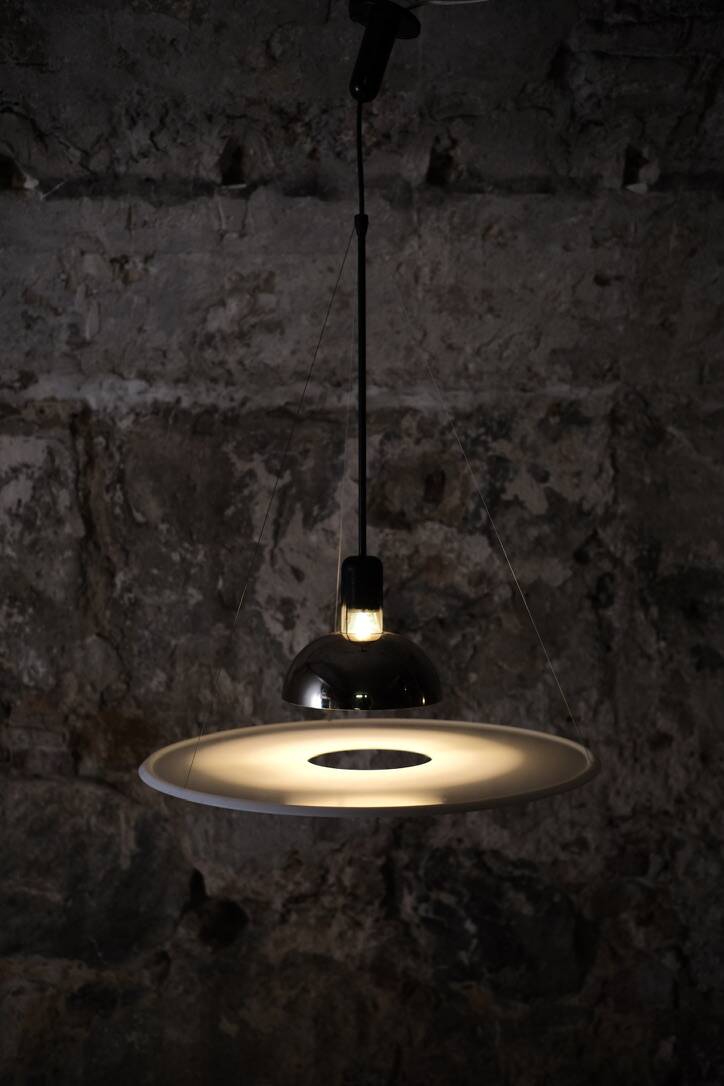 Pair of Frisbi 850 pendant lamps, Achille Castiglioni for Flos, 1970s