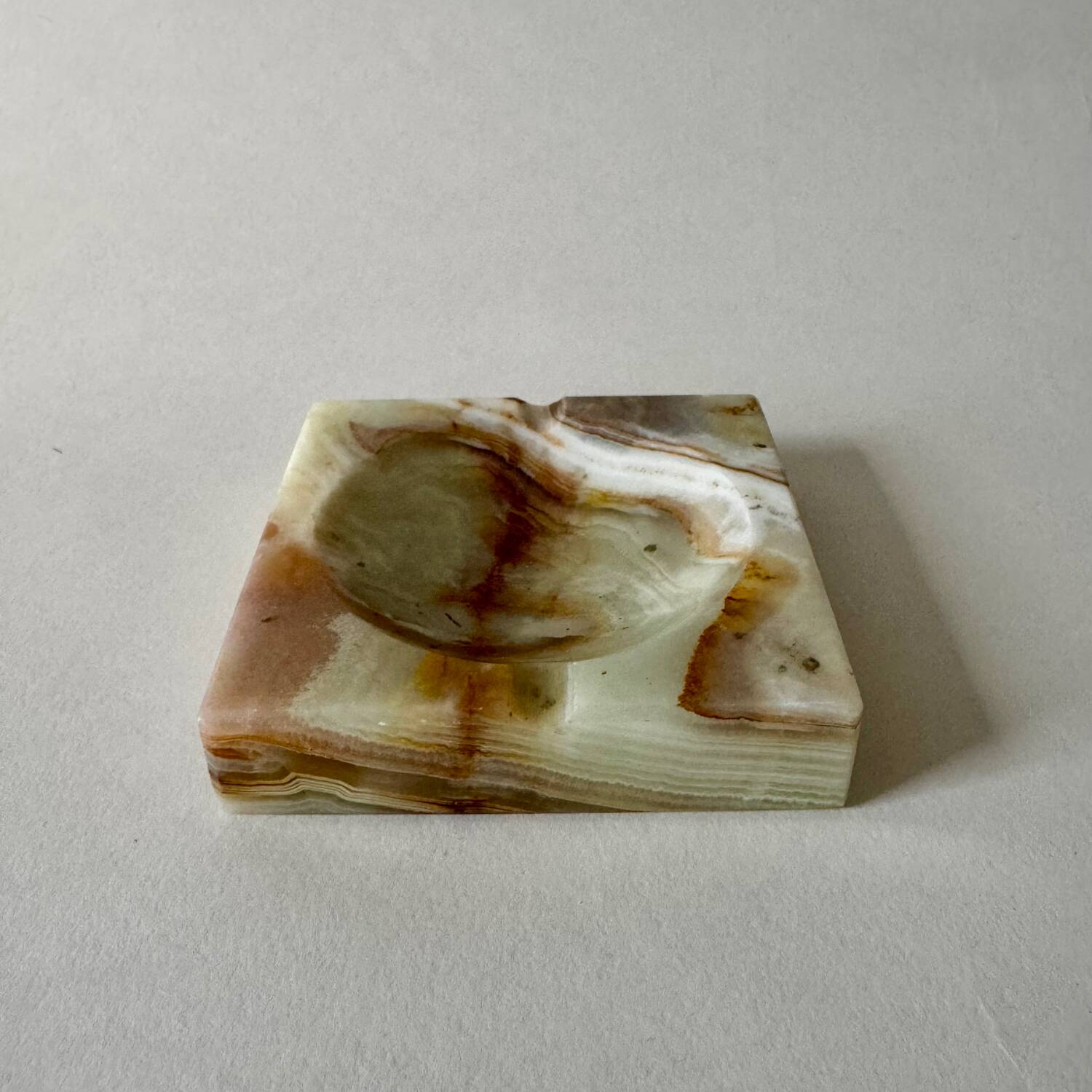 Cendrier vintage en onyx