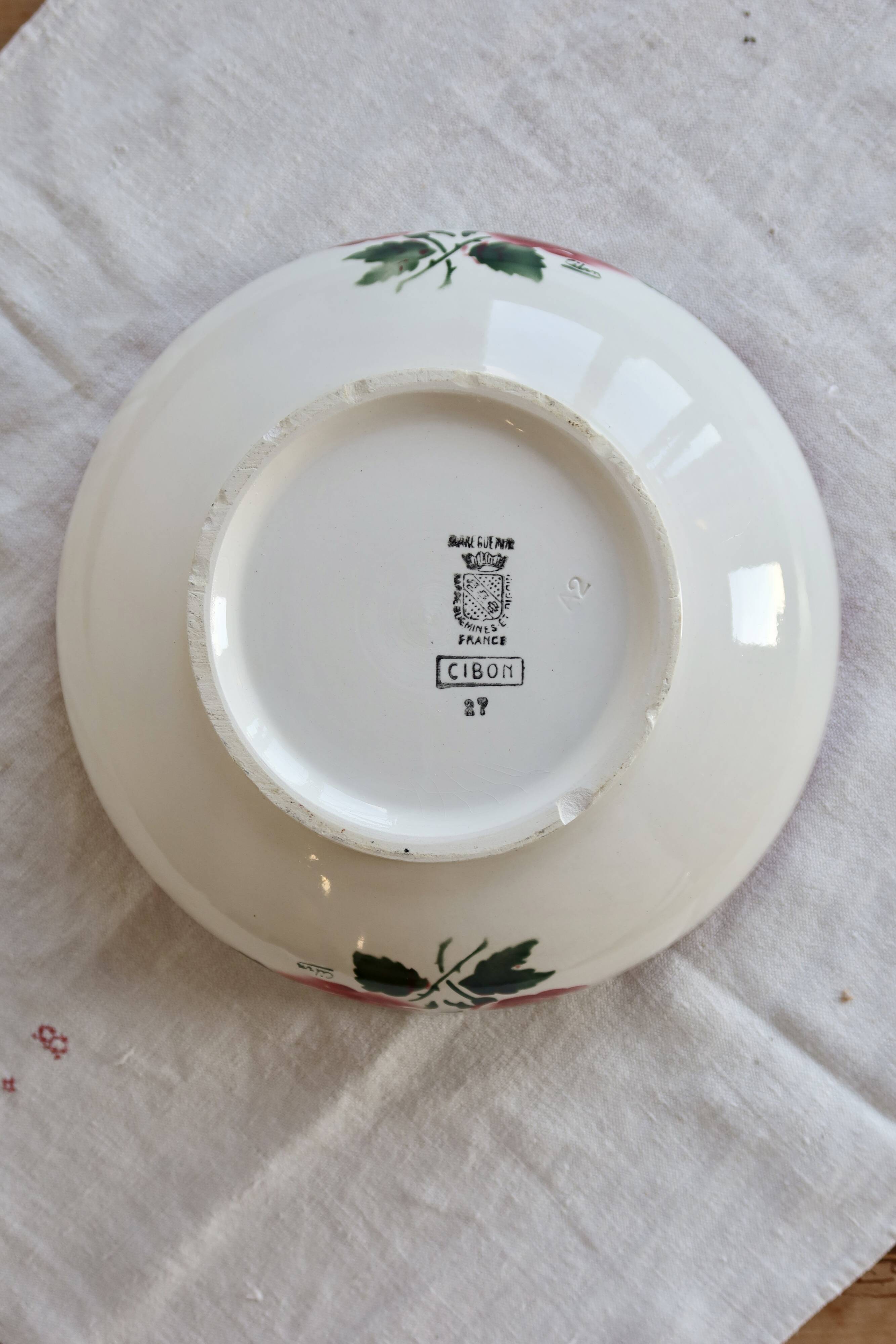 Vintage Sarreguemines salad bowl model Cibon earthenware - Red floral decoration