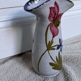 Vase à motifs de fleurs