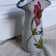 Vase à motifs de fleurs