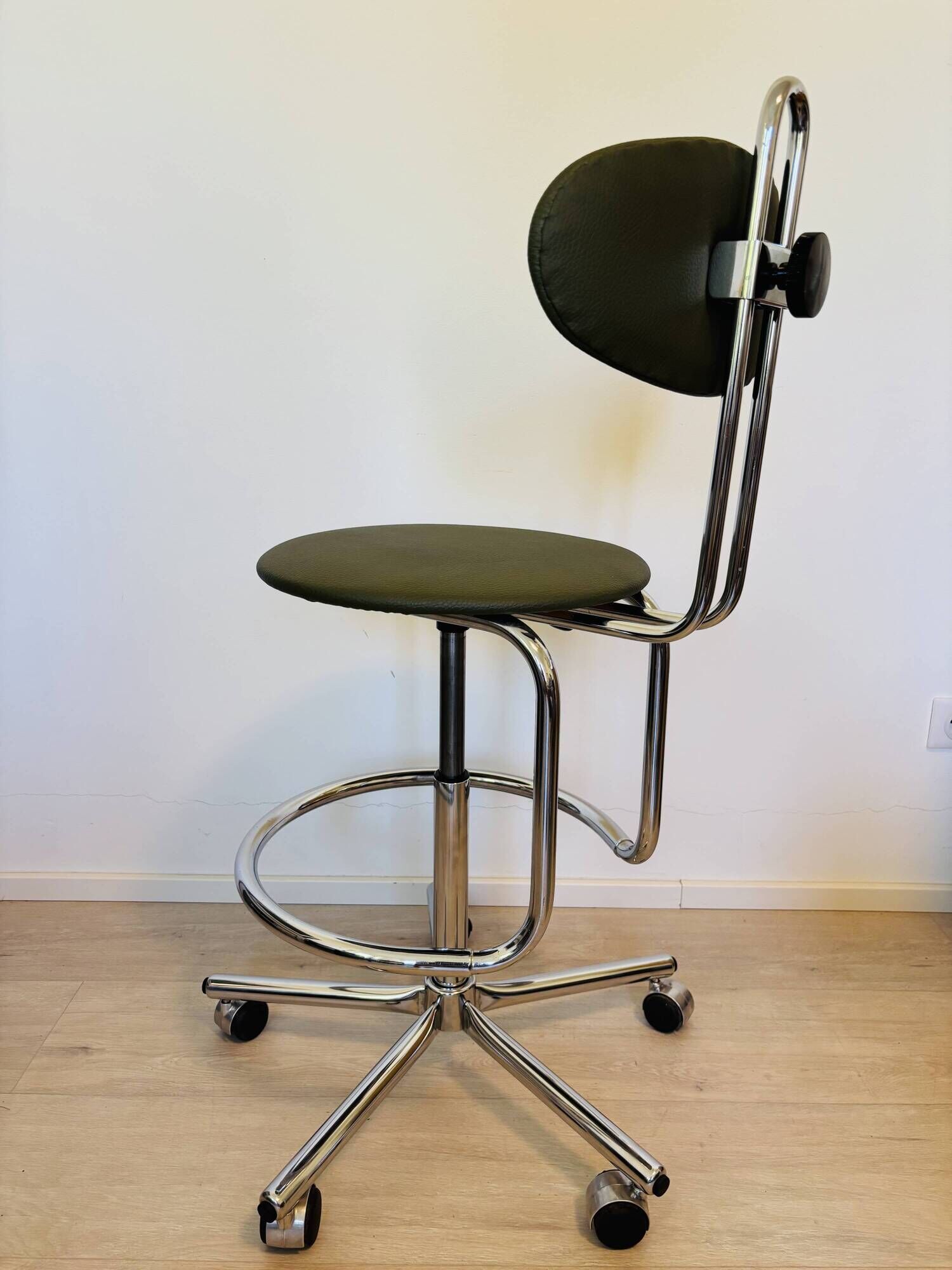Fully Restored Vintage Desk Chair by Kovona, Czechoslovakia 1970’s