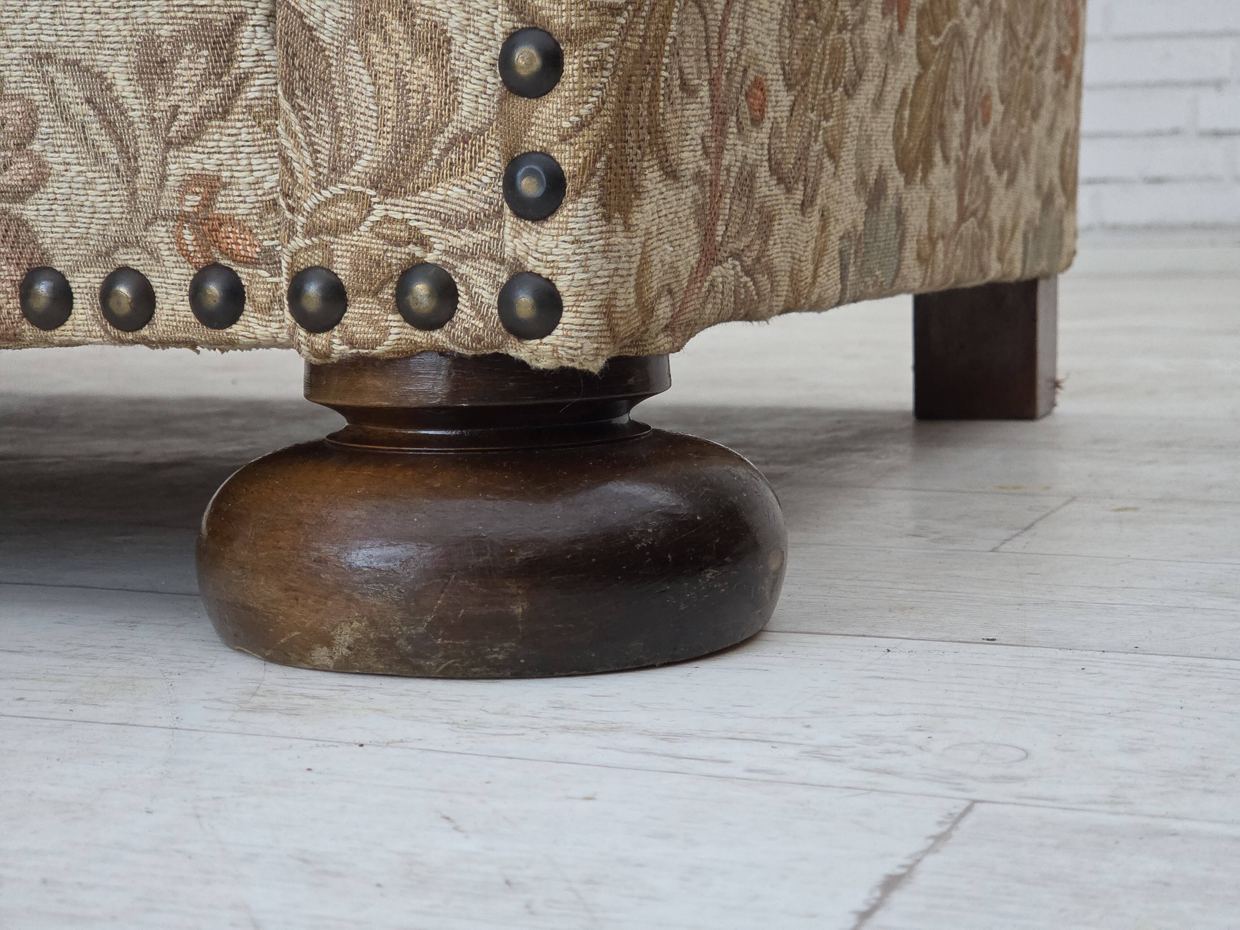 Canapé 2 places danois des années 1950, tissu en beige/marron, bois de chêne.