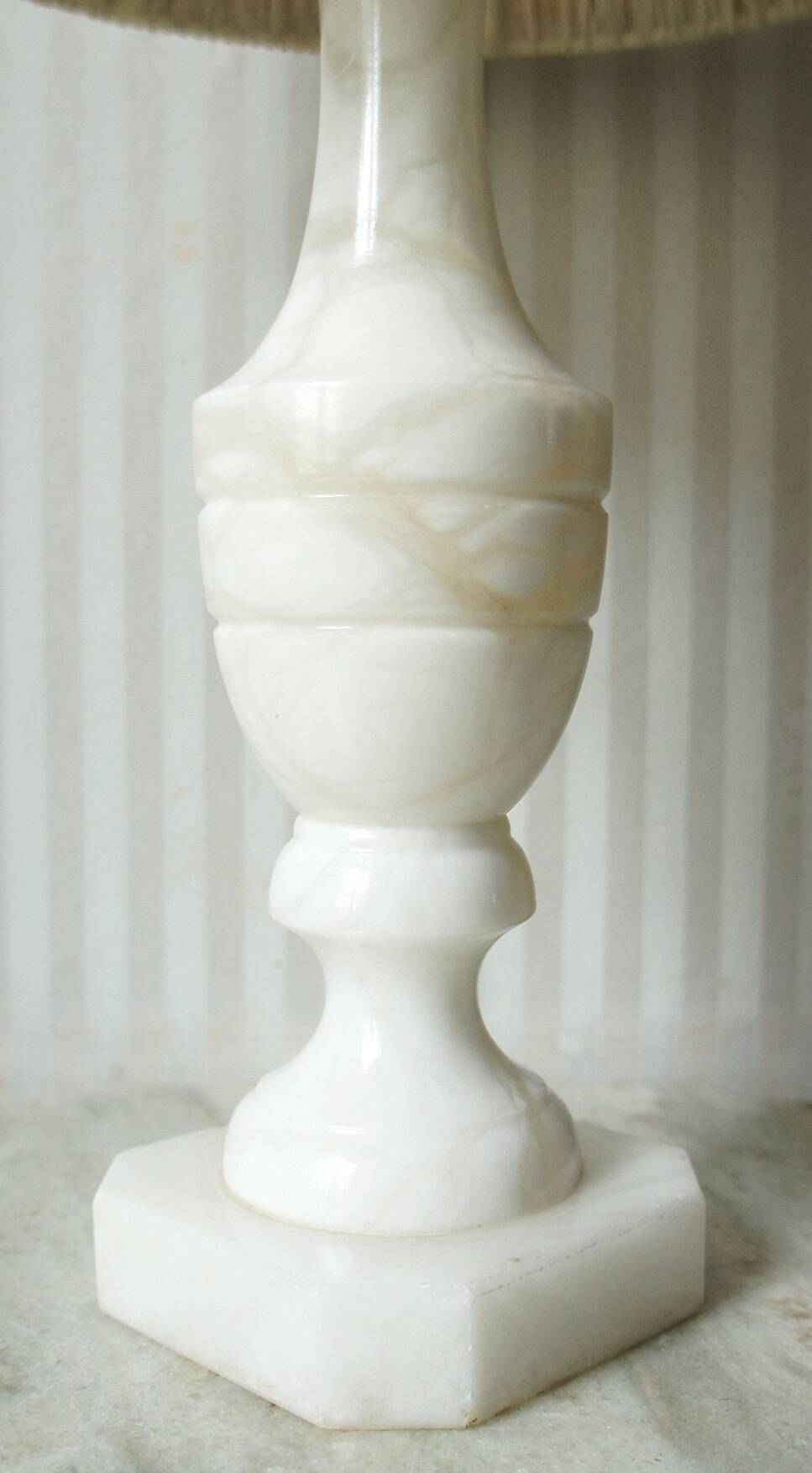 Alabaster baluster lamp 1960