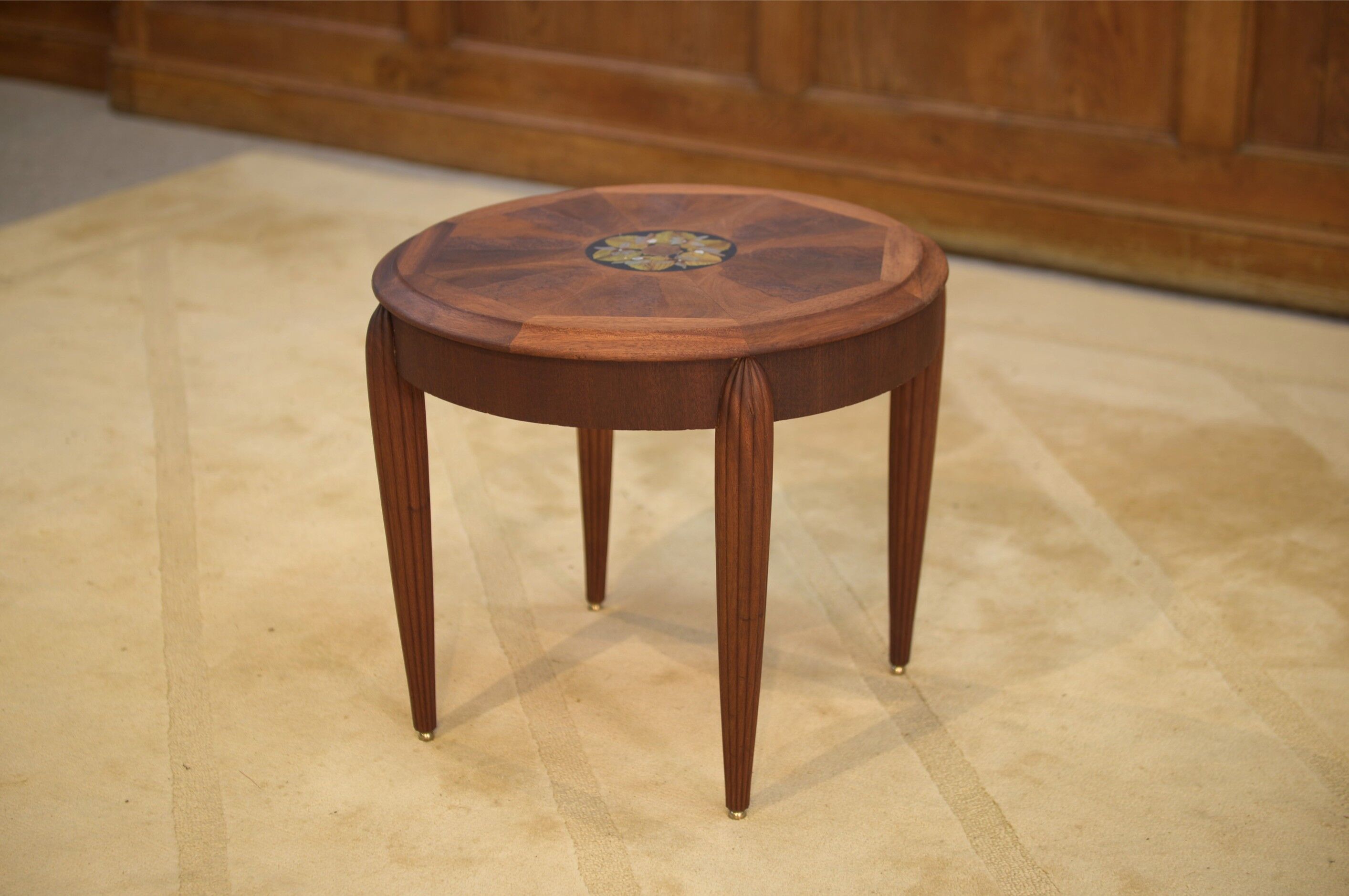 Mahogany gueridon with marquetry attributed to Maurice Dufrêne, 1930s.