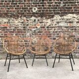 Trio de fauteuils coquille vintage en rotin pieds metal, meubles sièges anciens osier