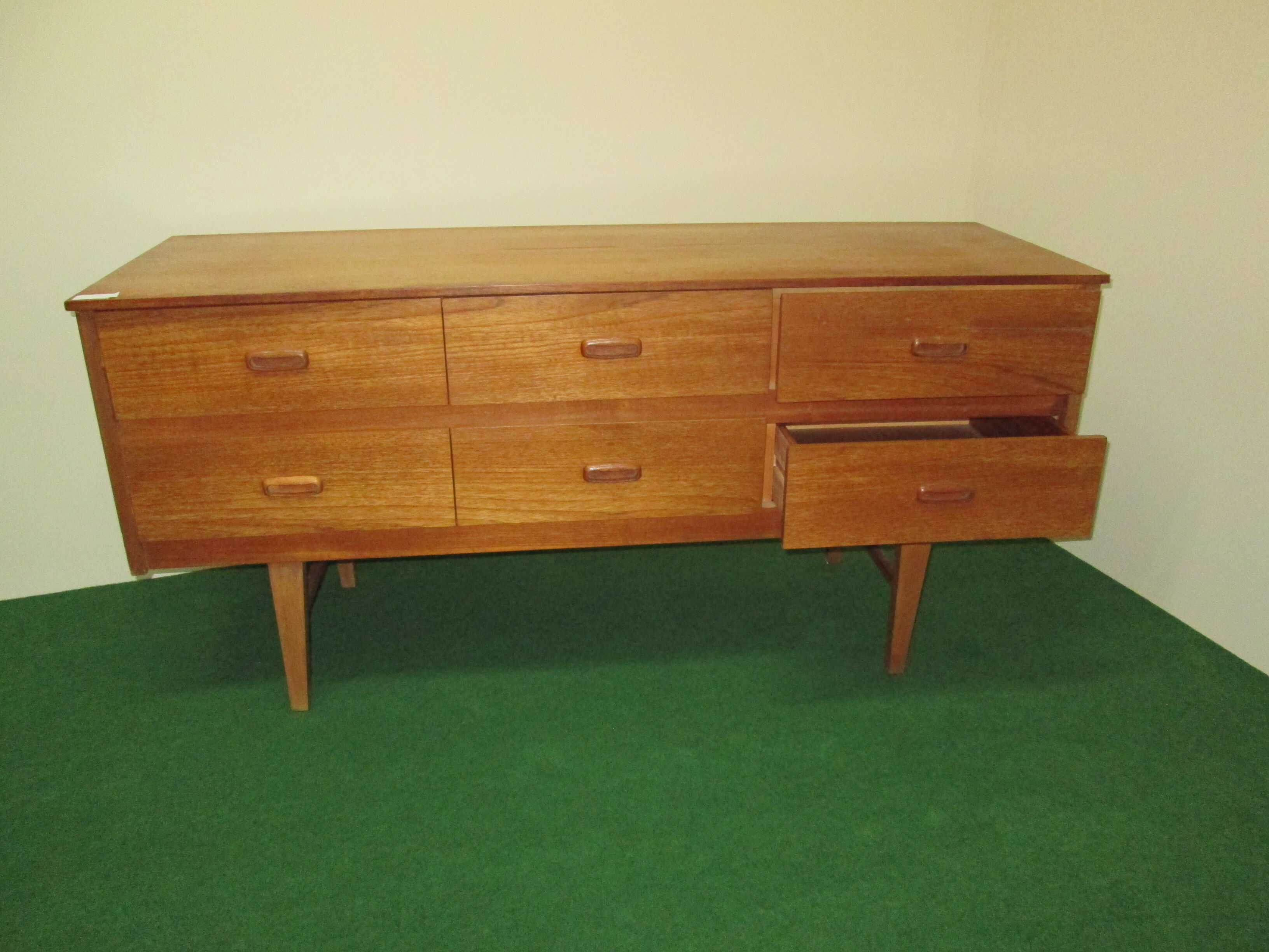 Commode en teck vintage