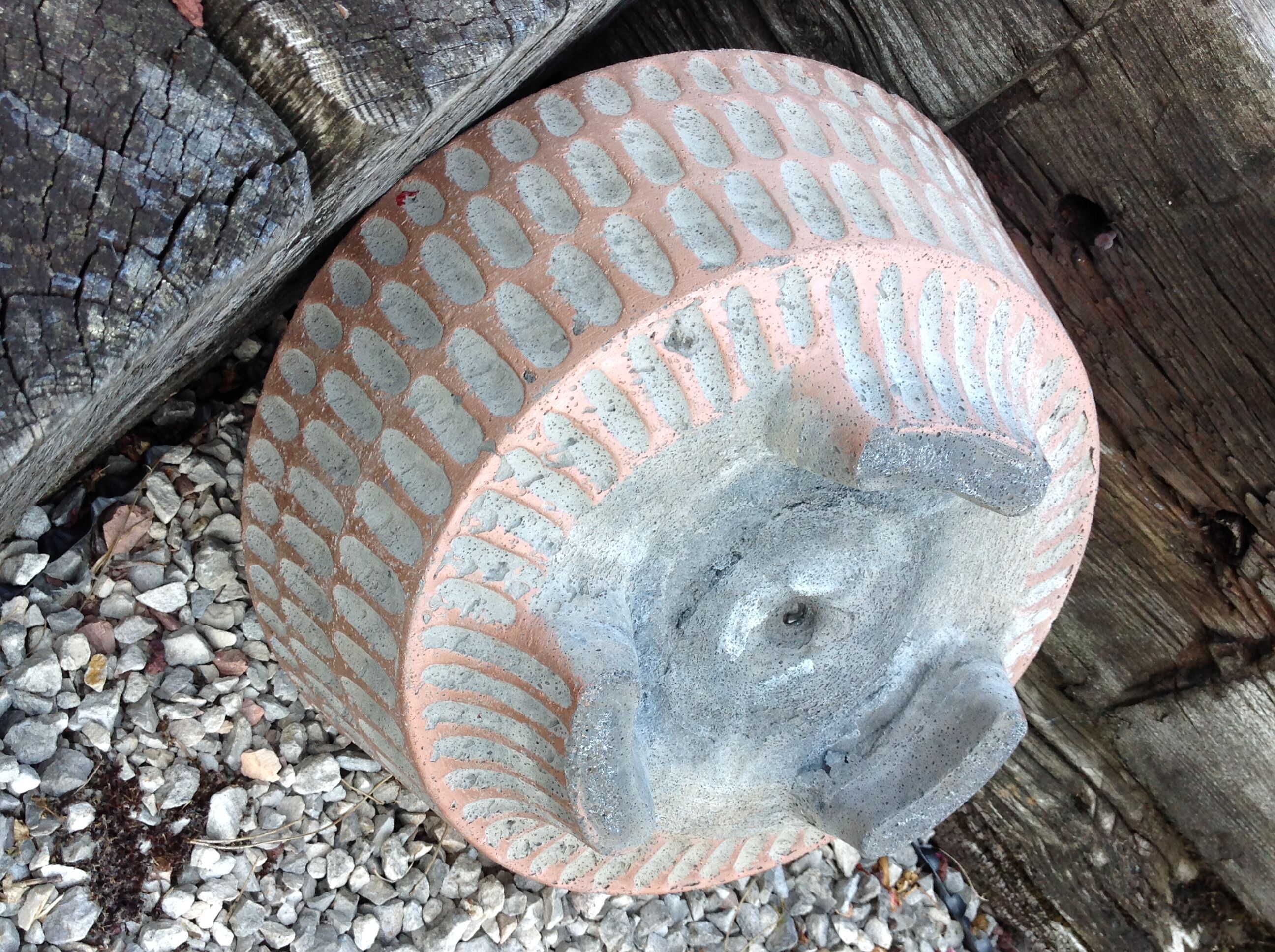 Round planter vintage concrete structured 60, 70s