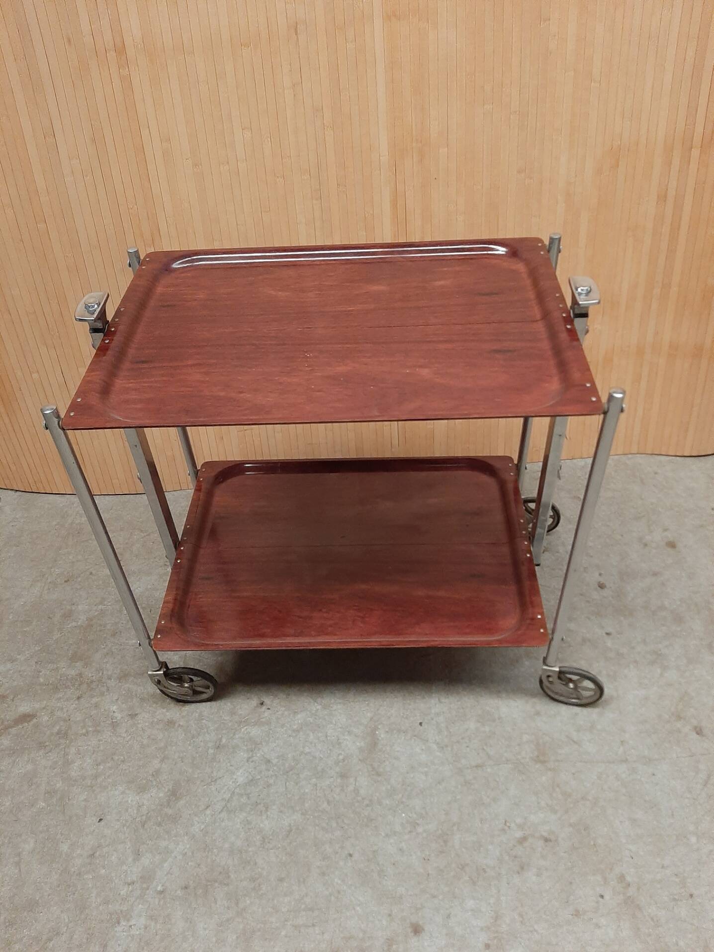 Designer trolley 60-70 textable