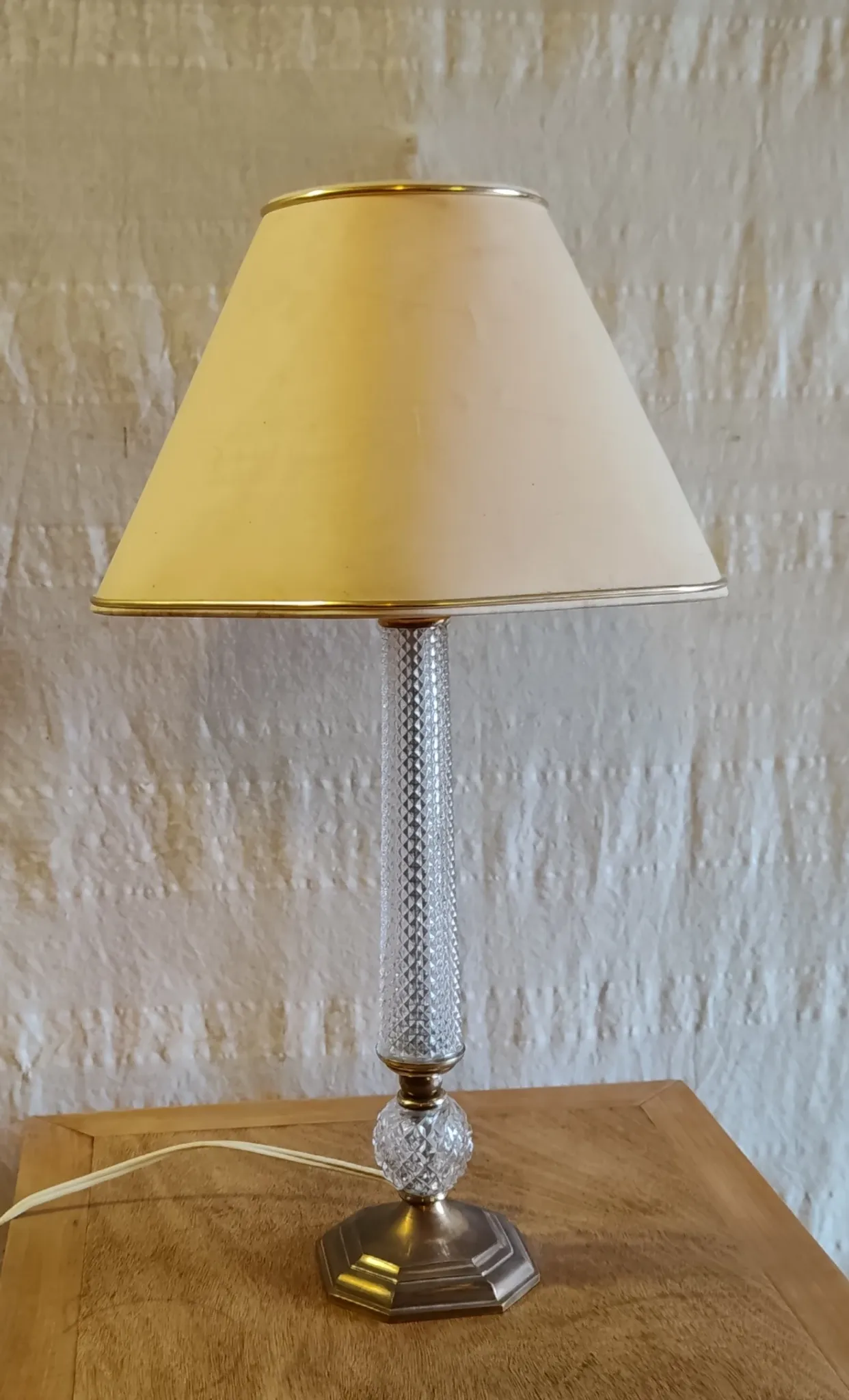 Neo-classical table lamp base in glass and gilded brass - mid 20th century