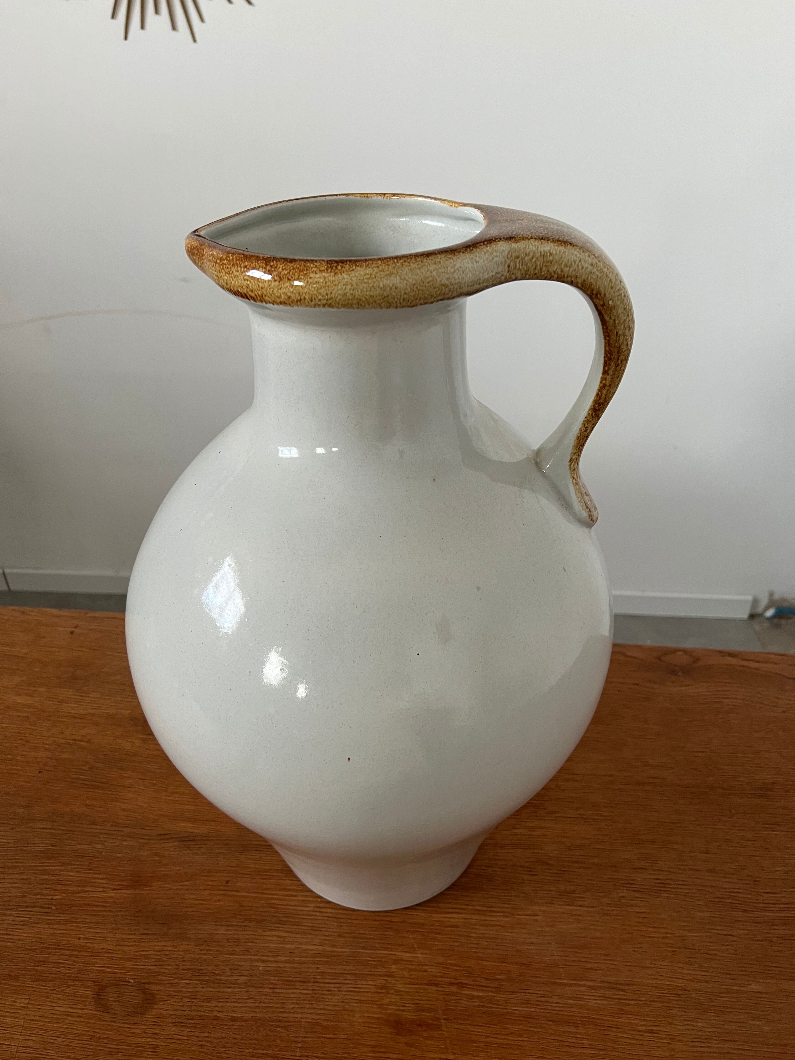 Pichet en céramique des années 50 St Clement vintage XXL 50 cm