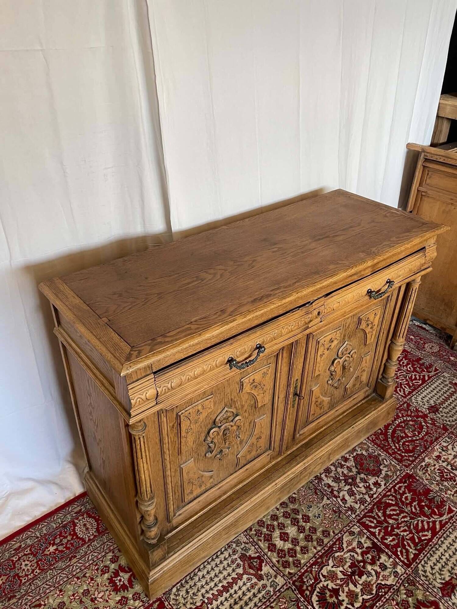 Antique carved oak sideboard – Late 19th century