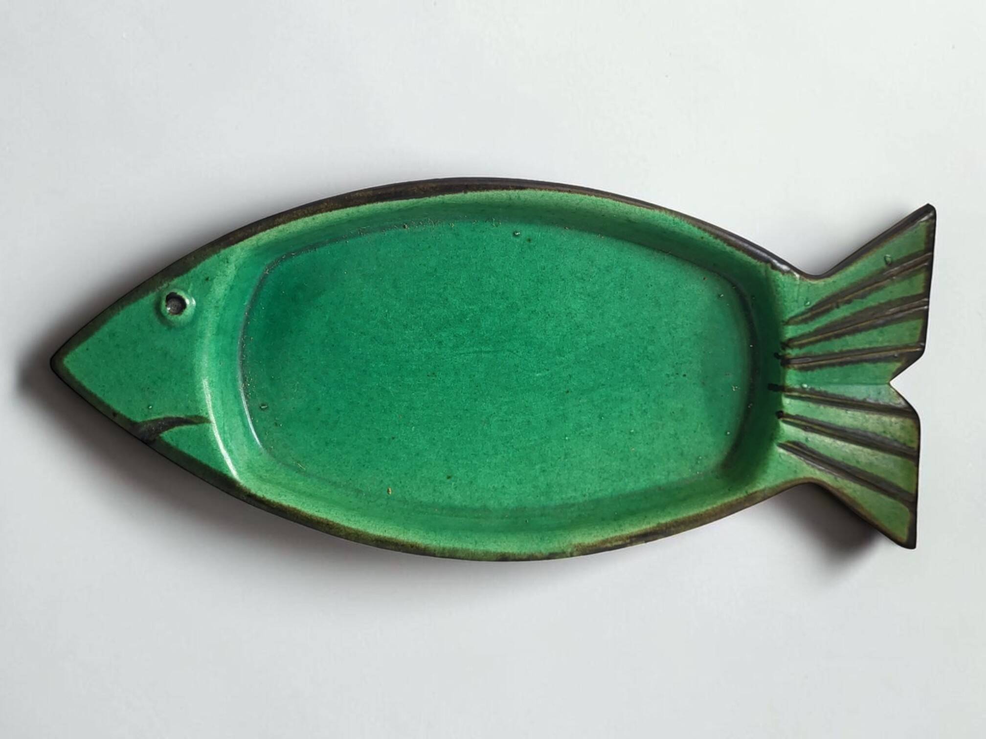 2 vintage ceramic dishes from the 1950s-60s