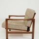 Fauteuil vintage en tissu chiné beige moutarde et olive, Pologne 1960