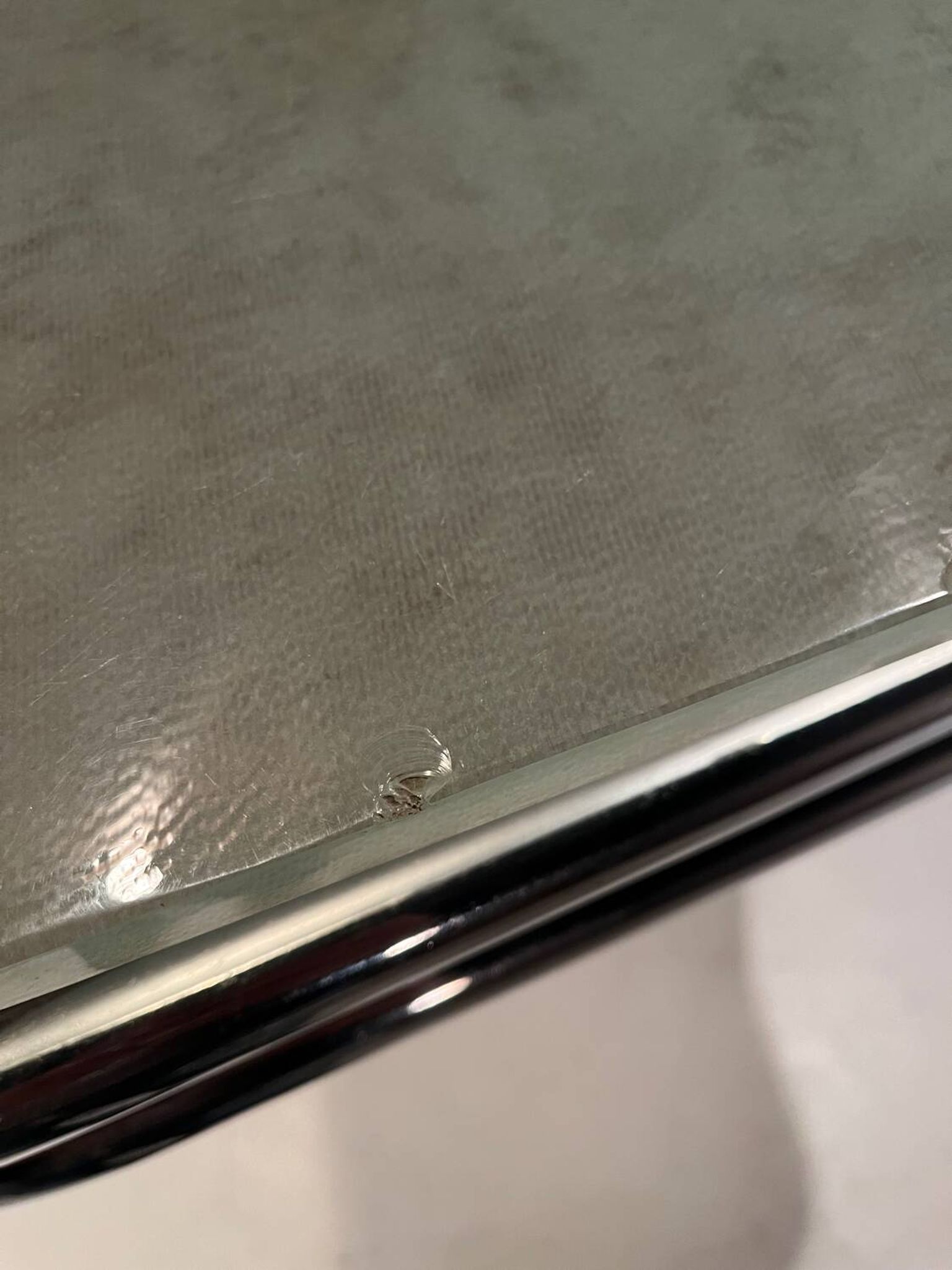 Console acier et verre givré
