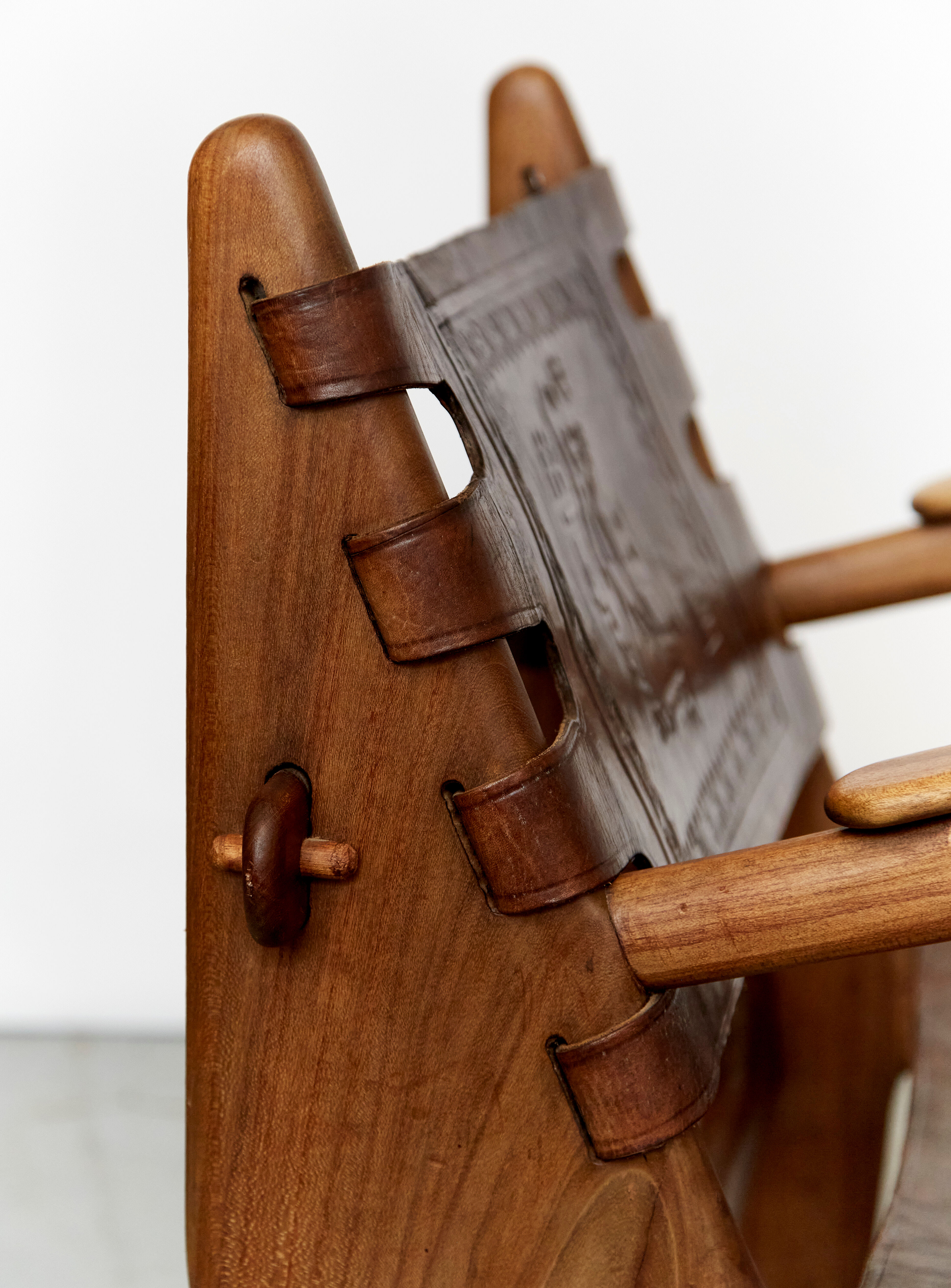 Fauteuil Angel I. Pazmino pour Muebles de Estilo