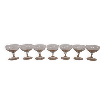 Lot de 7 coupes à champagne gravés vintage