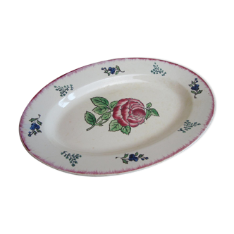 Assiette époque Art Nouveau avec motif d'une rose fabriquée par Longwy France