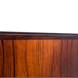 Commode en palissandre, conçue par Gunni Omann, Danemark, années 1960. D'après r