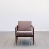 Mid Century Easy Chair in warm grey textil.