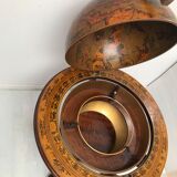 Bar en forme de globe terrestre vintage