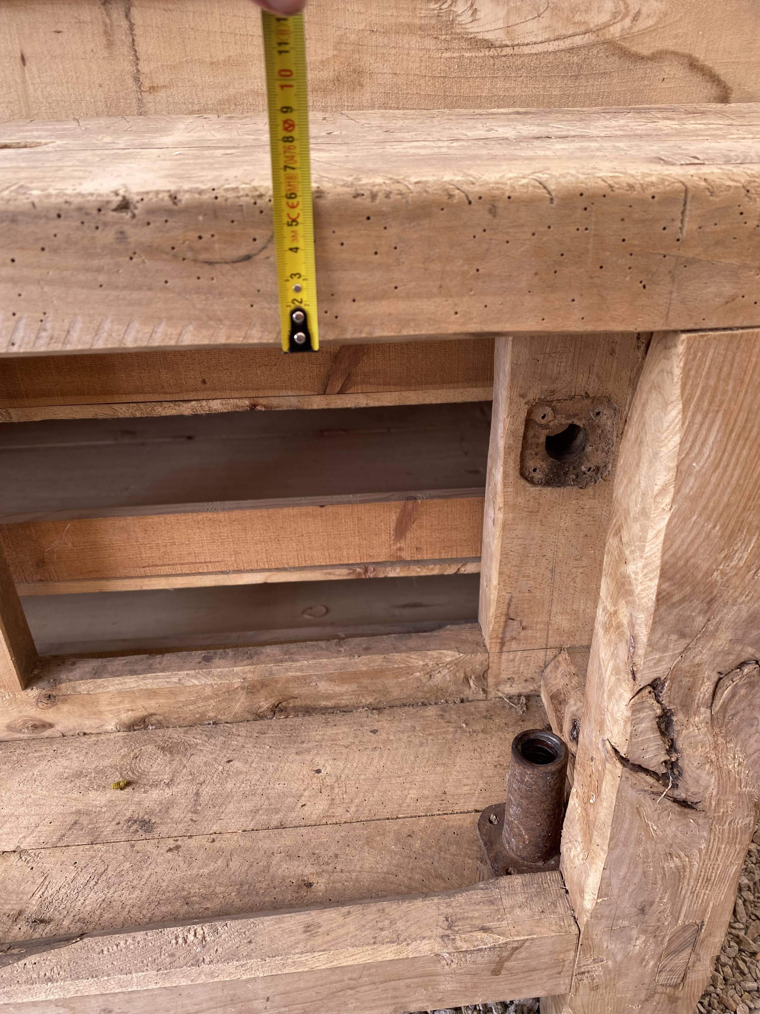 Carpenter's workbench